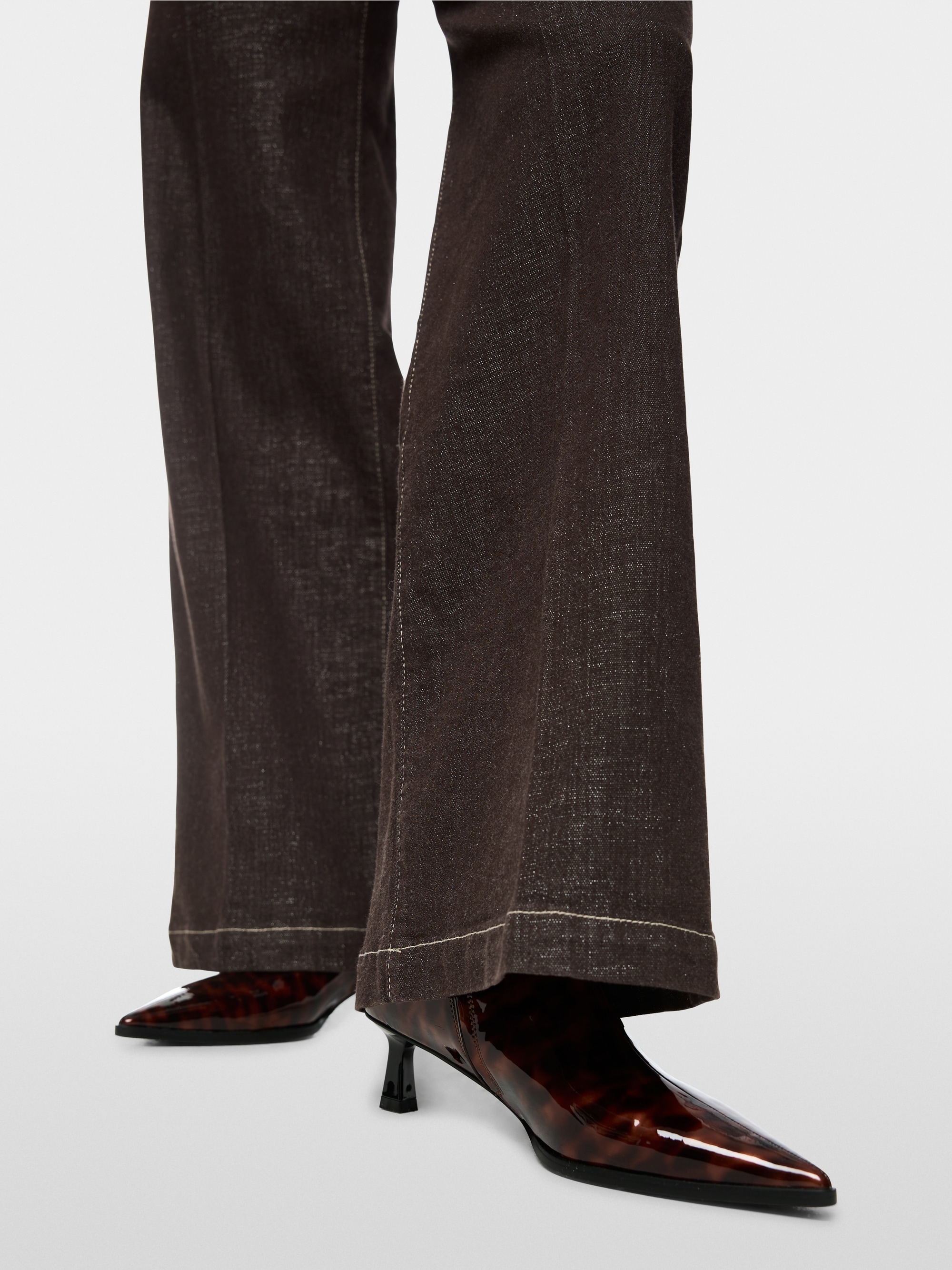 WARRI jeans with contrasting details