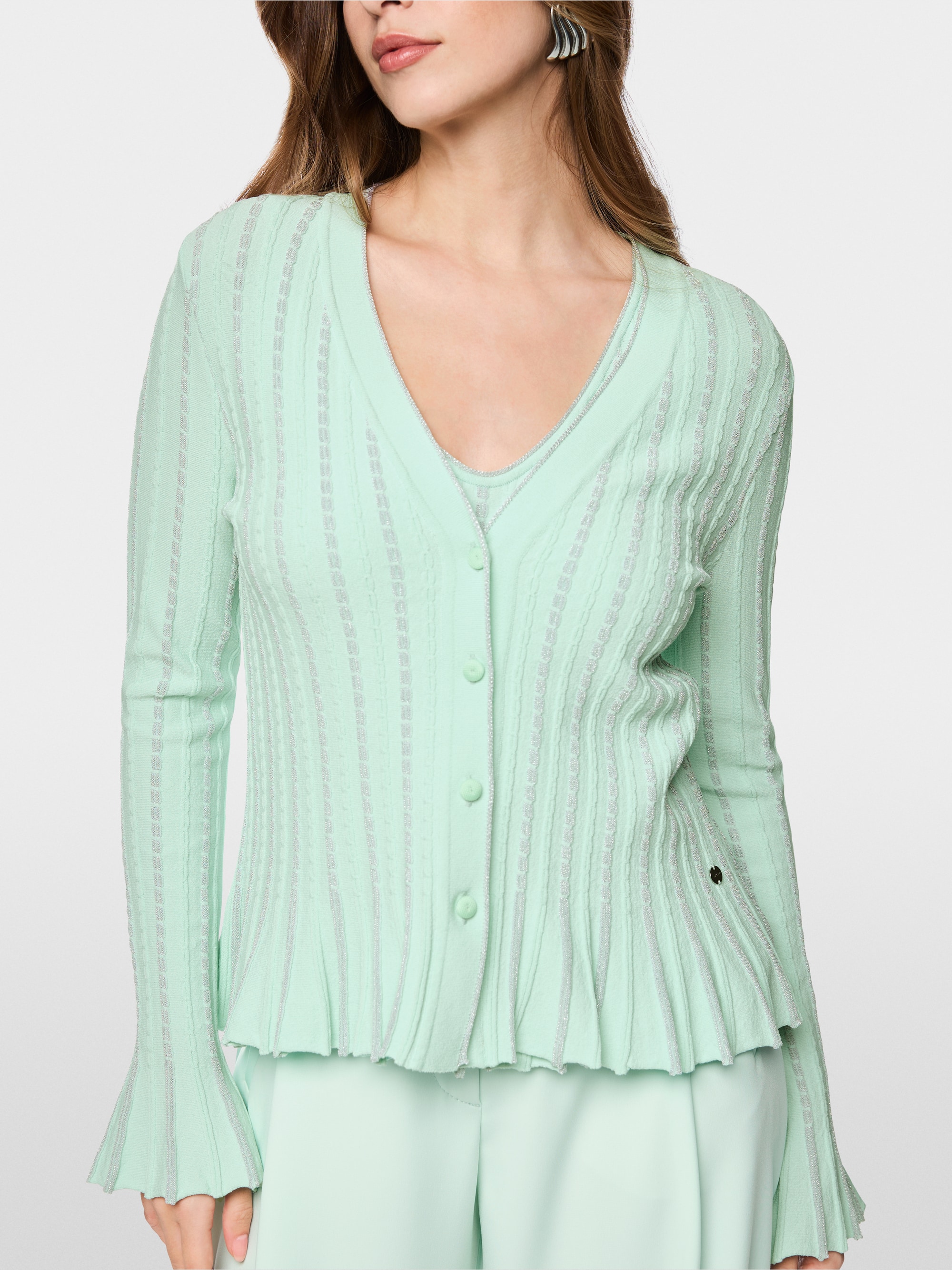 Cardigan en maille tricoté en Allemagne