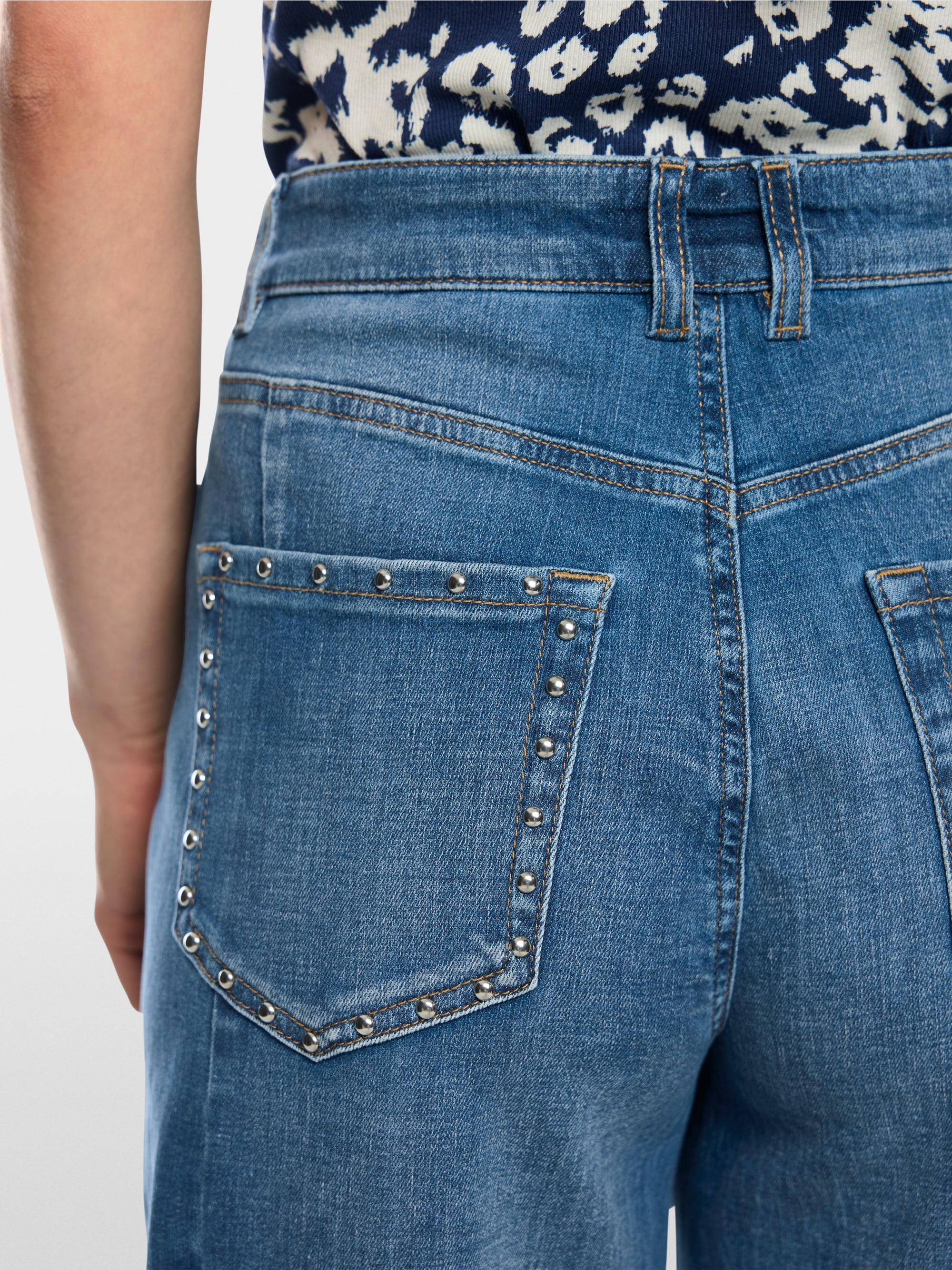 WARRI wide fit jeans with studs