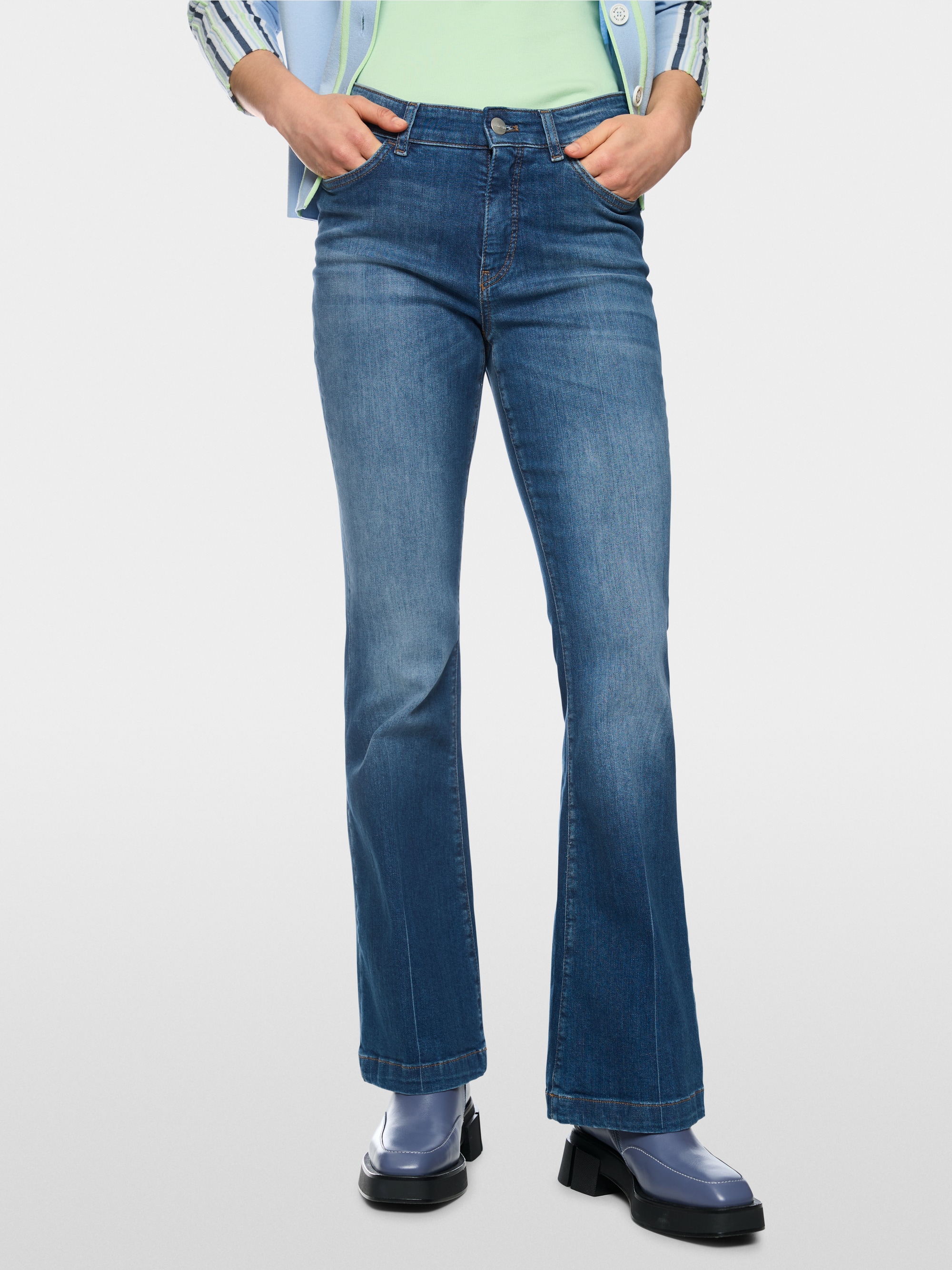 FRENDA feminine fit jeans
