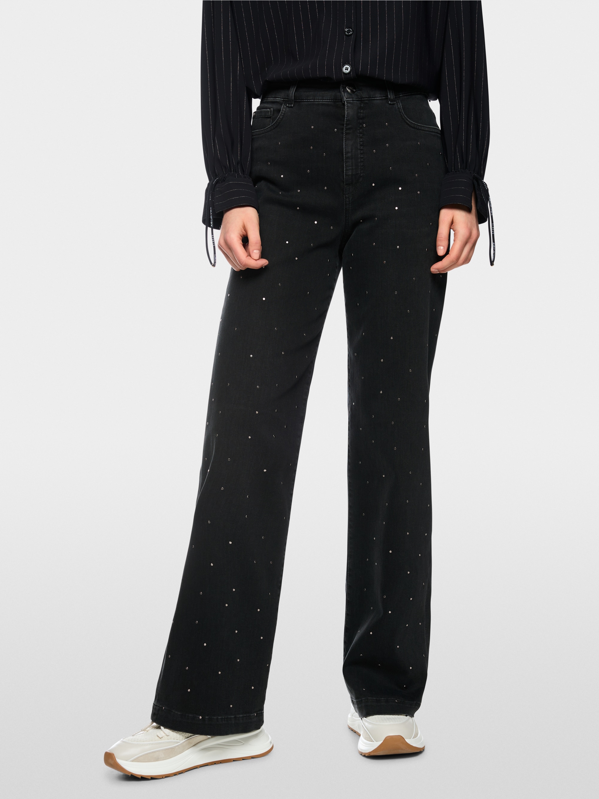 WIGAN wide fit jeans with studs