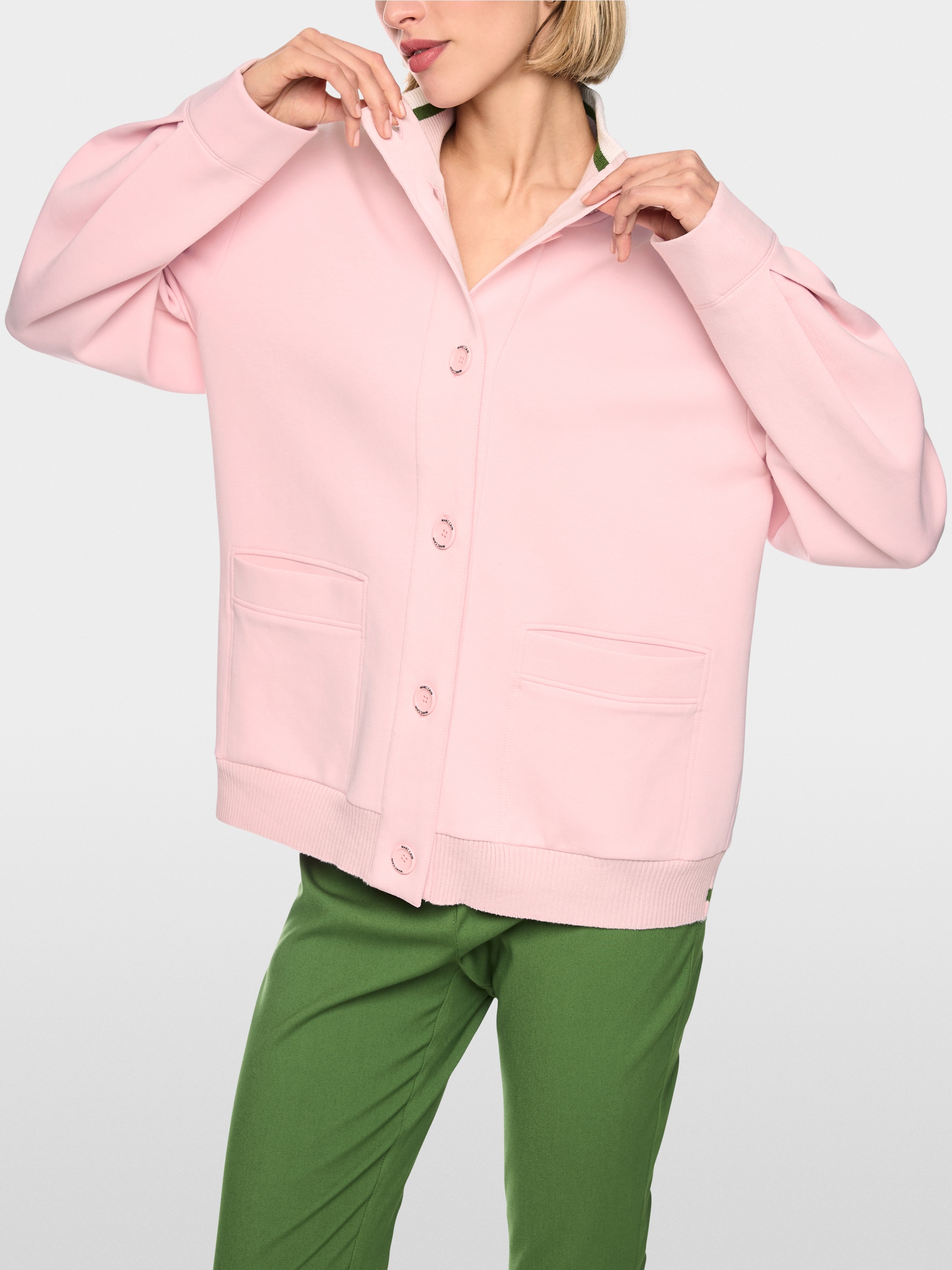Jacket with knitted details