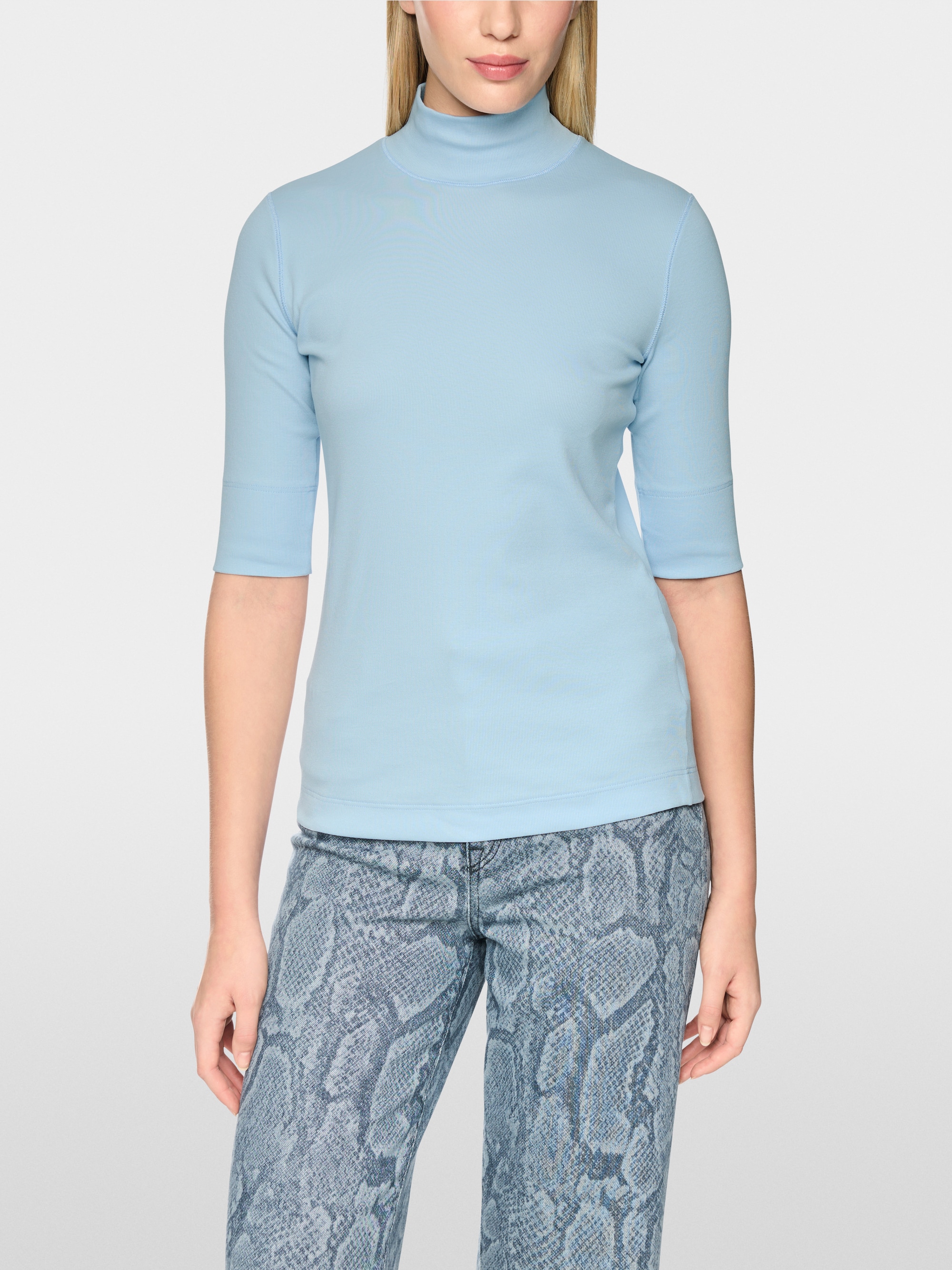 Basic shirt with stand-up collar