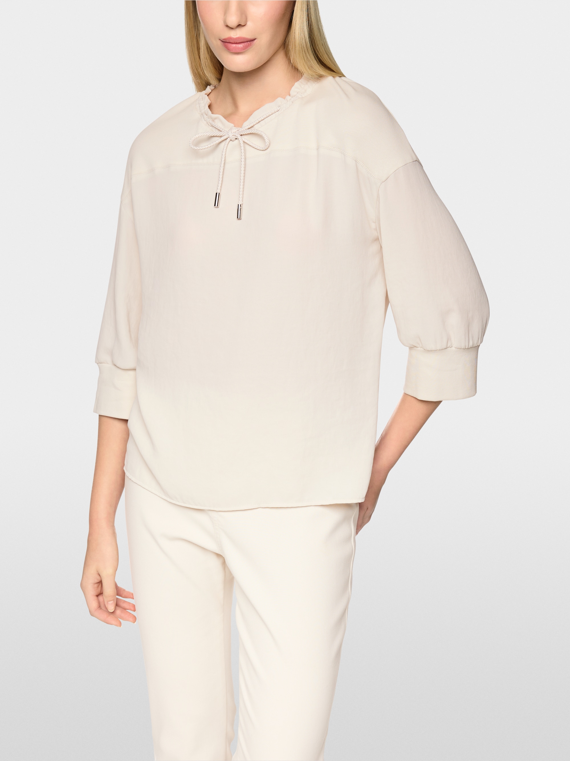 Loose-fit blouse shirt