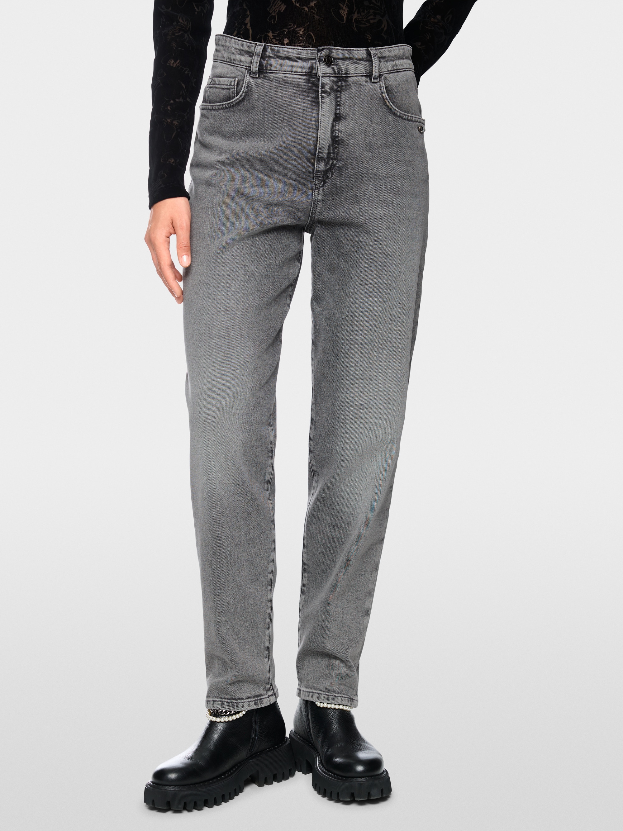 FEURA feminine fit jeans