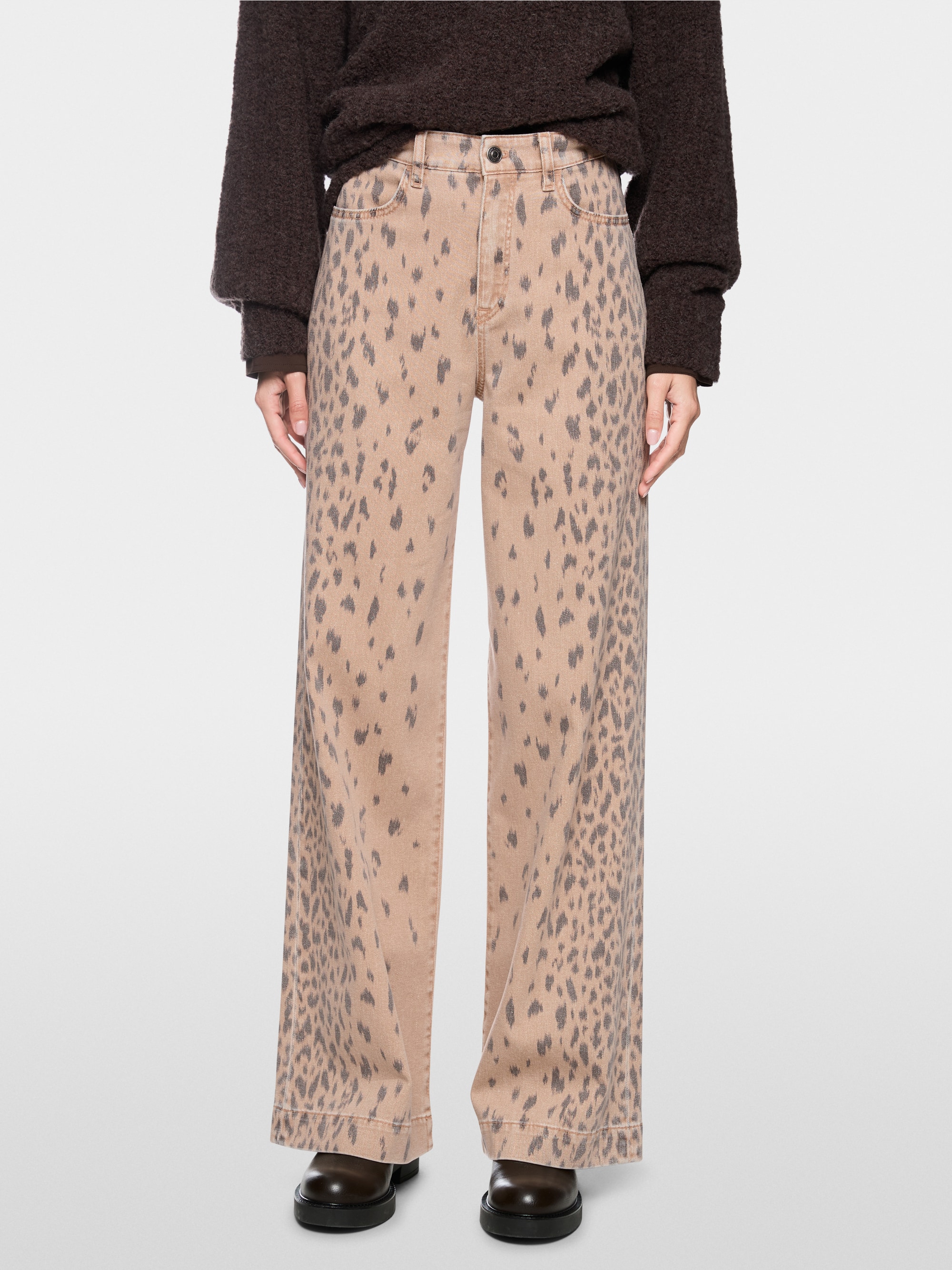 WARRI wide fit jeans with leopard print