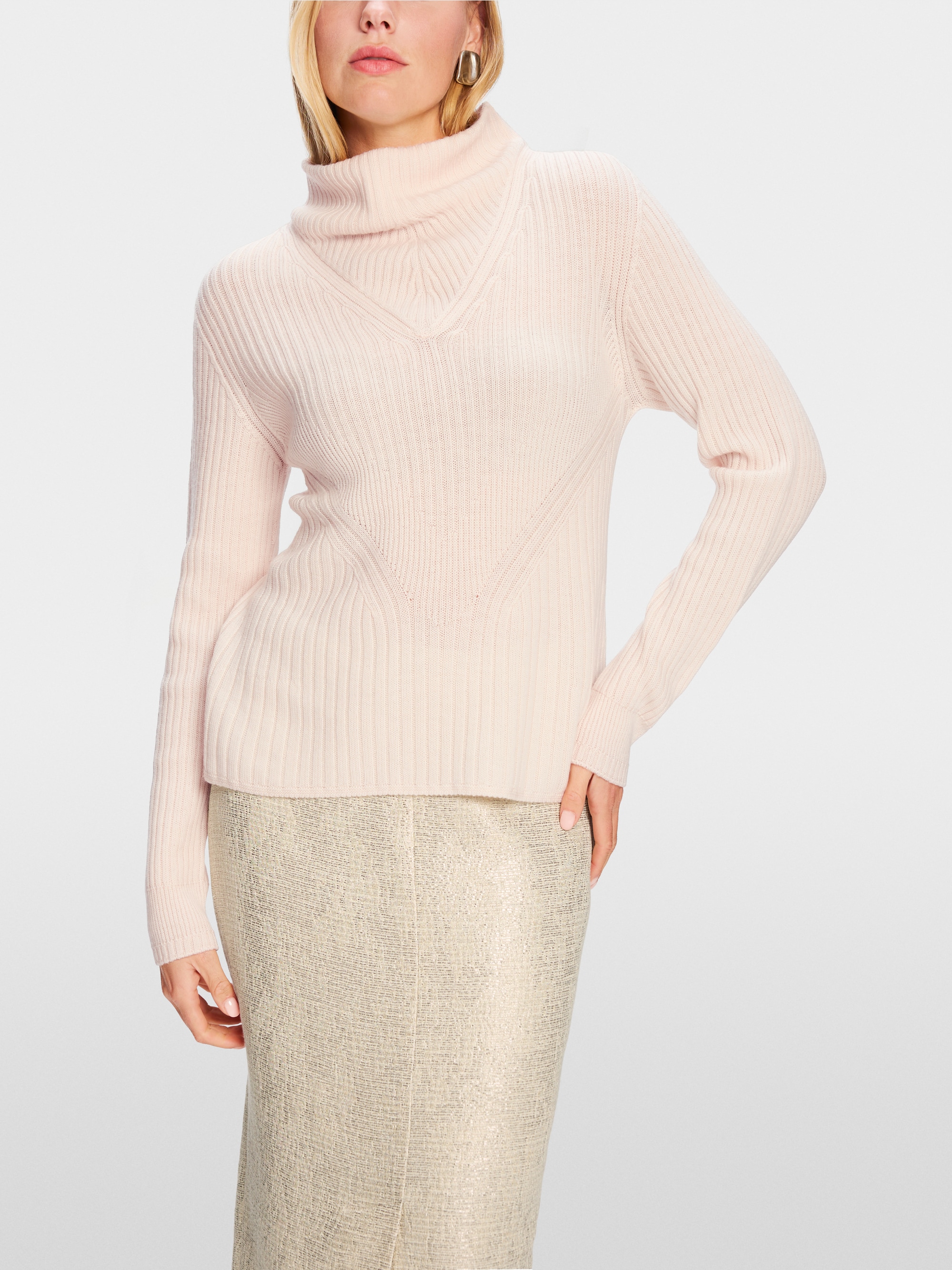 Pull à col montant Knitted in Germany