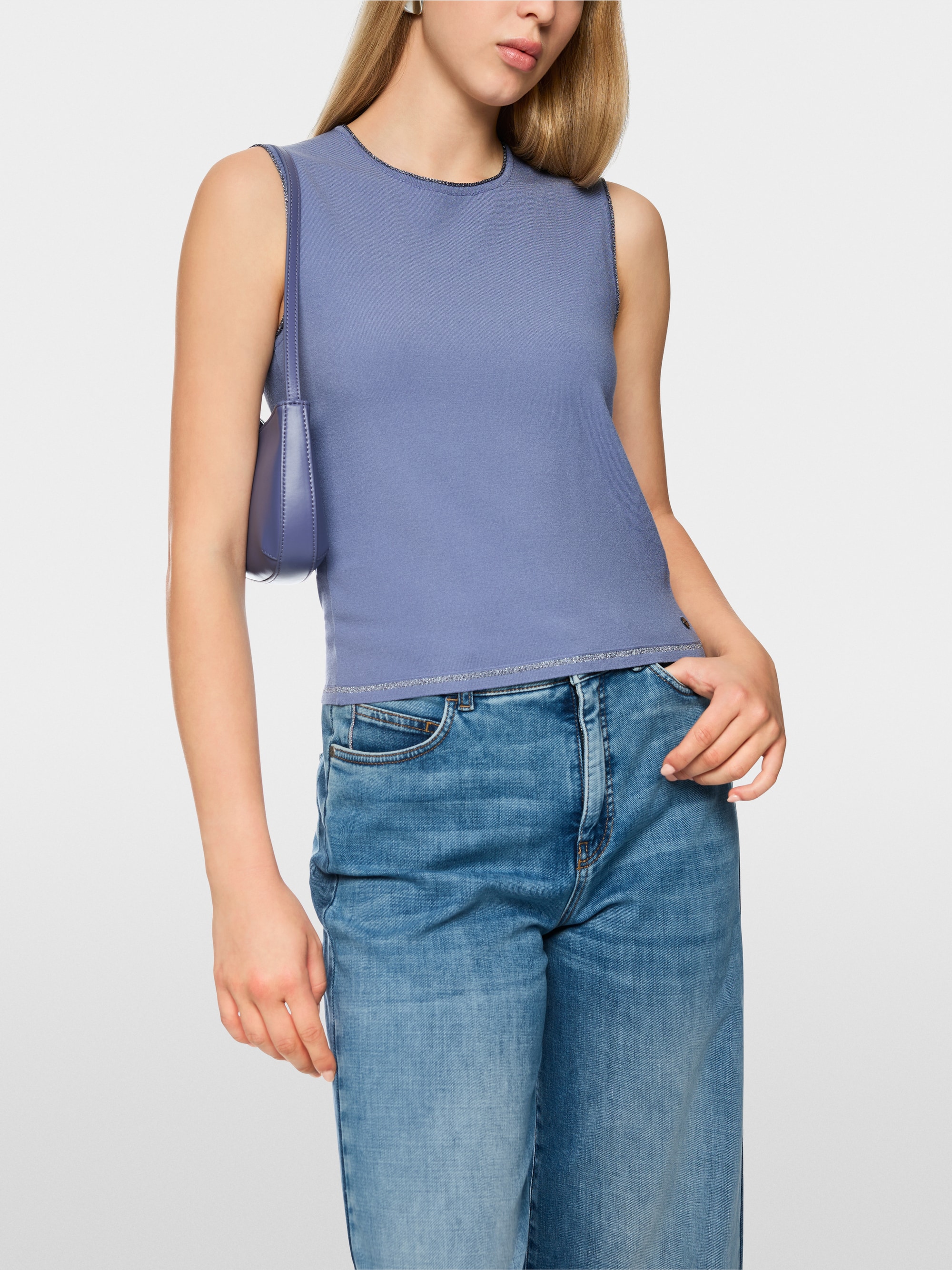 Top fin Knitted in Germany