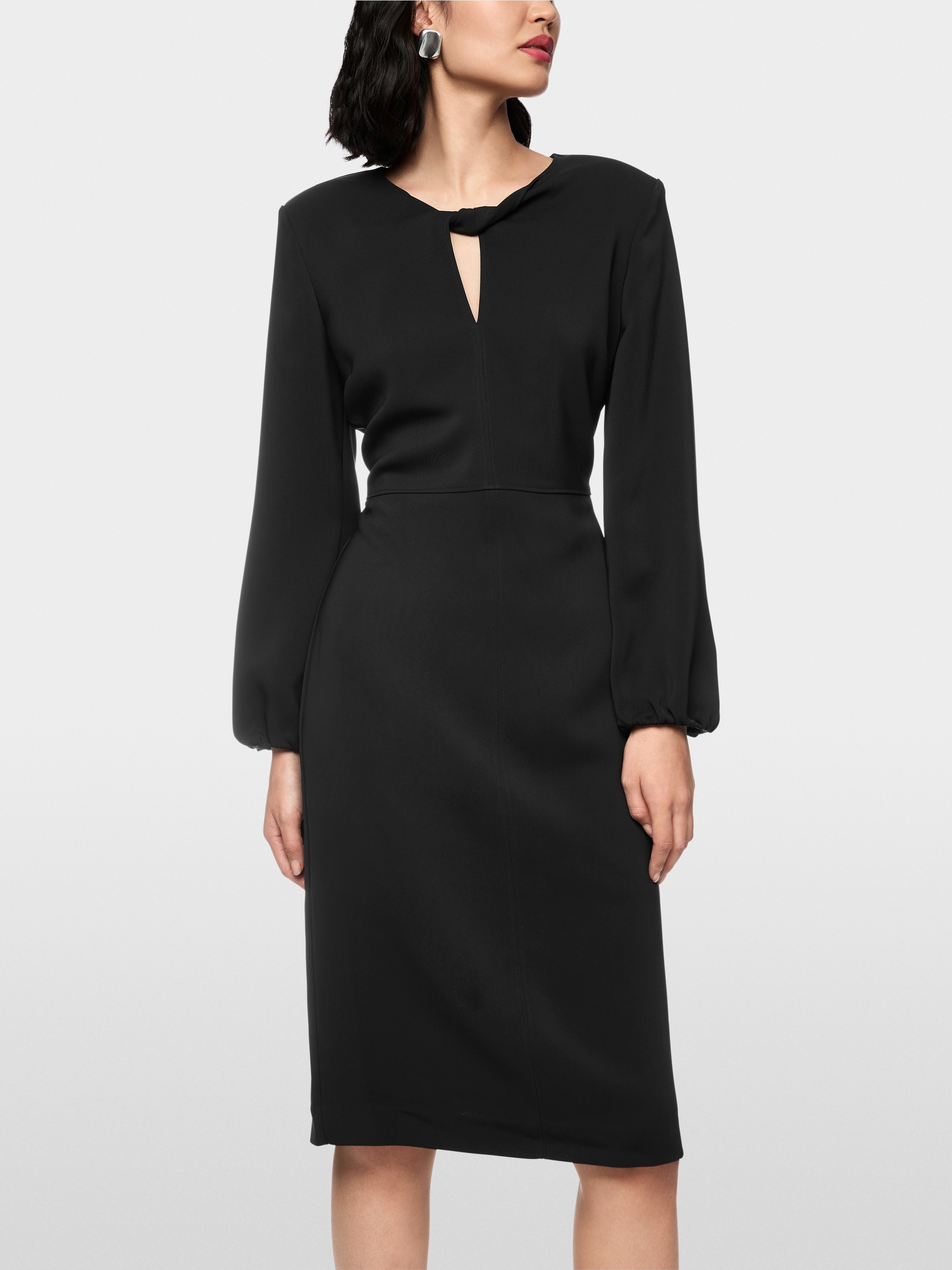 Elegante jurk met overslagdetail