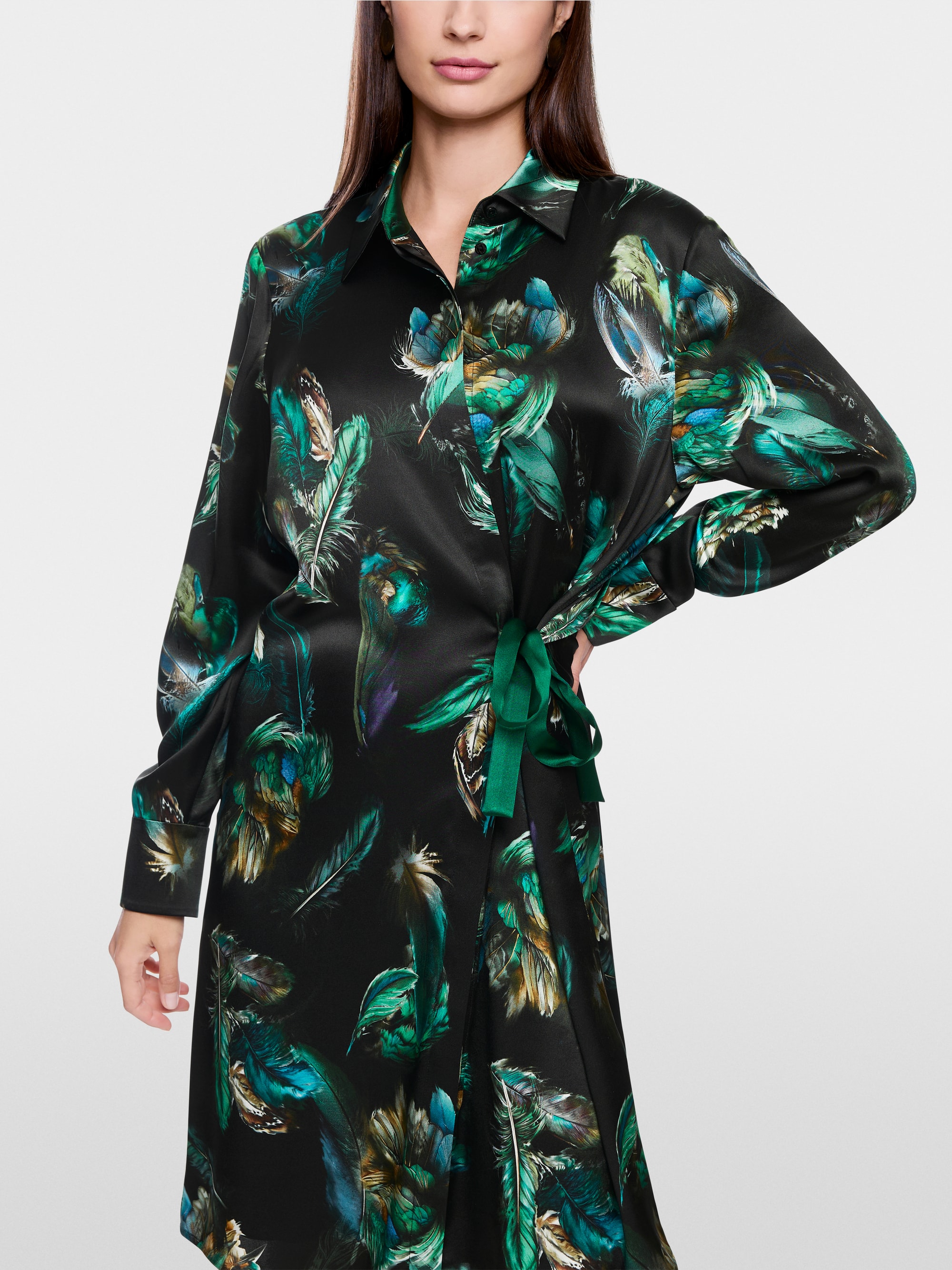 Robe en soie avec imprimé plumes