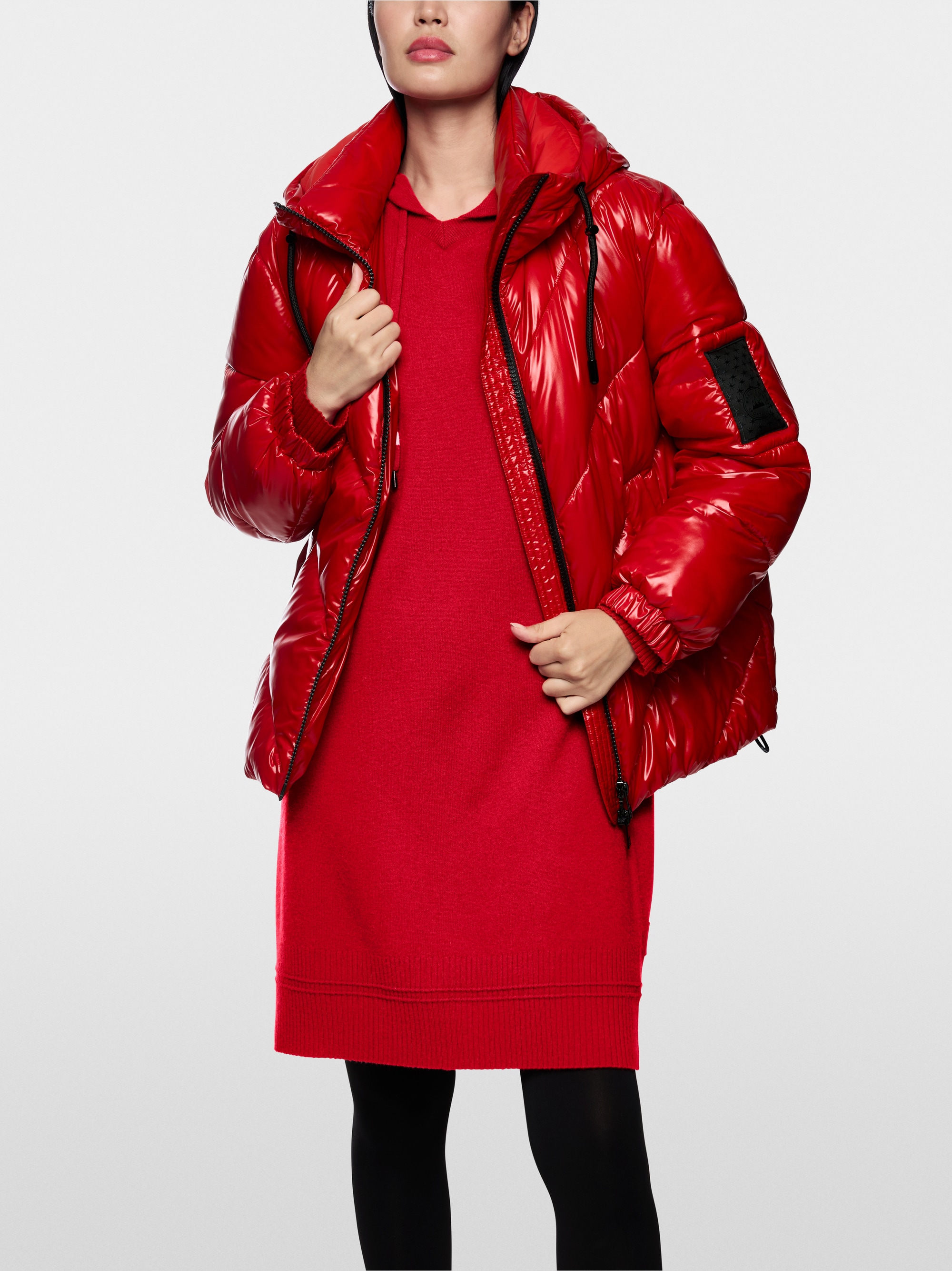 Robe en maille fine avec capuche