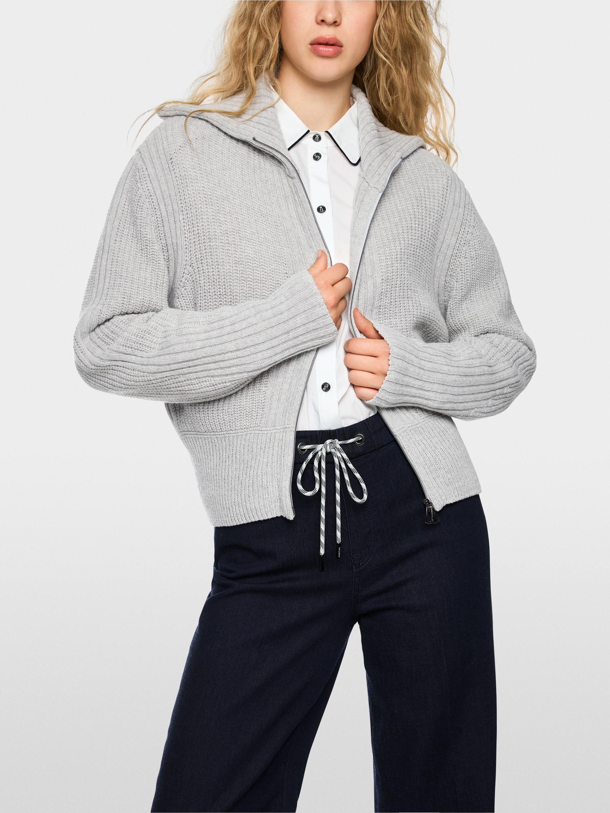 Cardigan à col Knitted in Germany