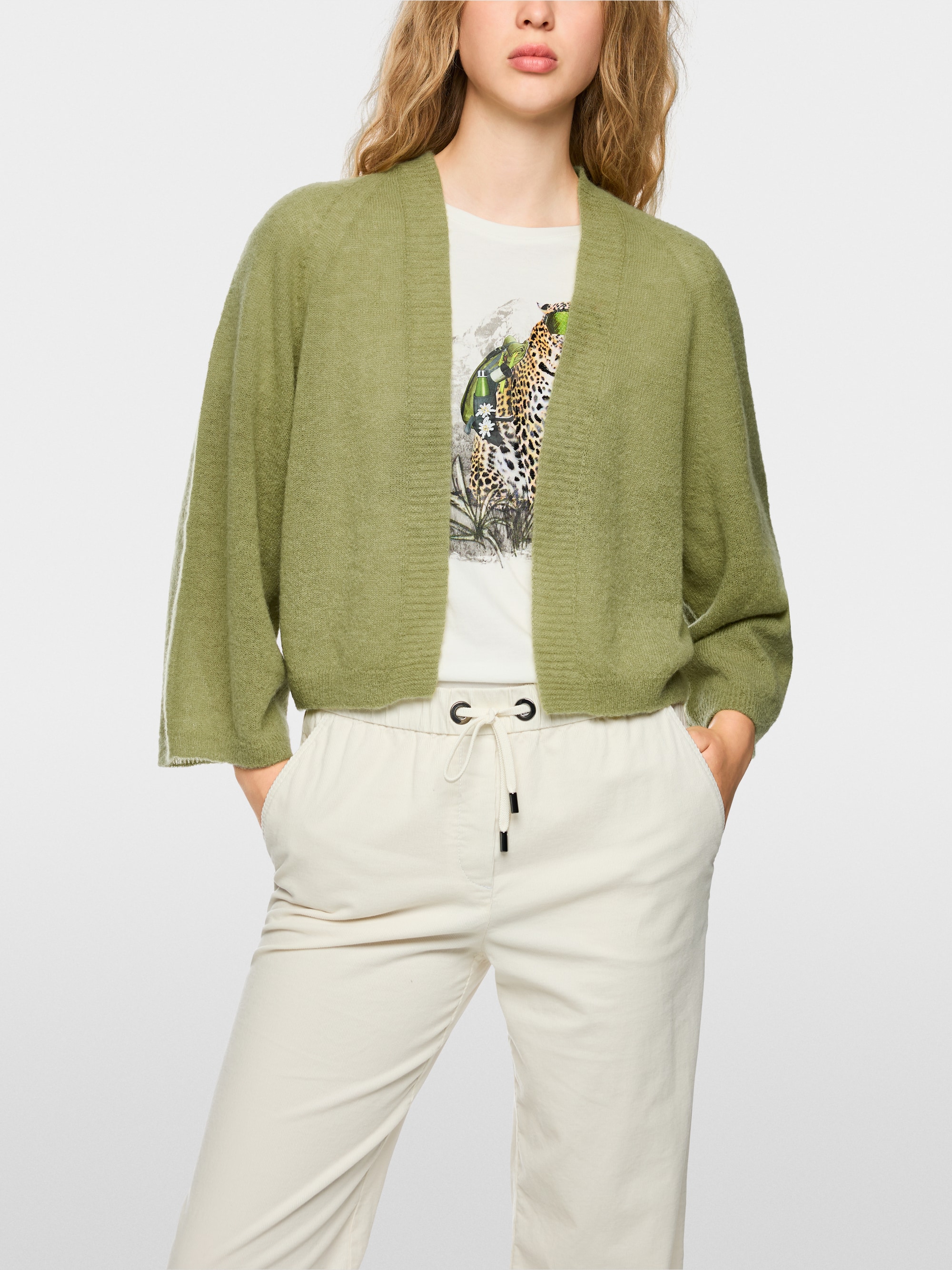 Cardigan léger tricoté en Allemagne