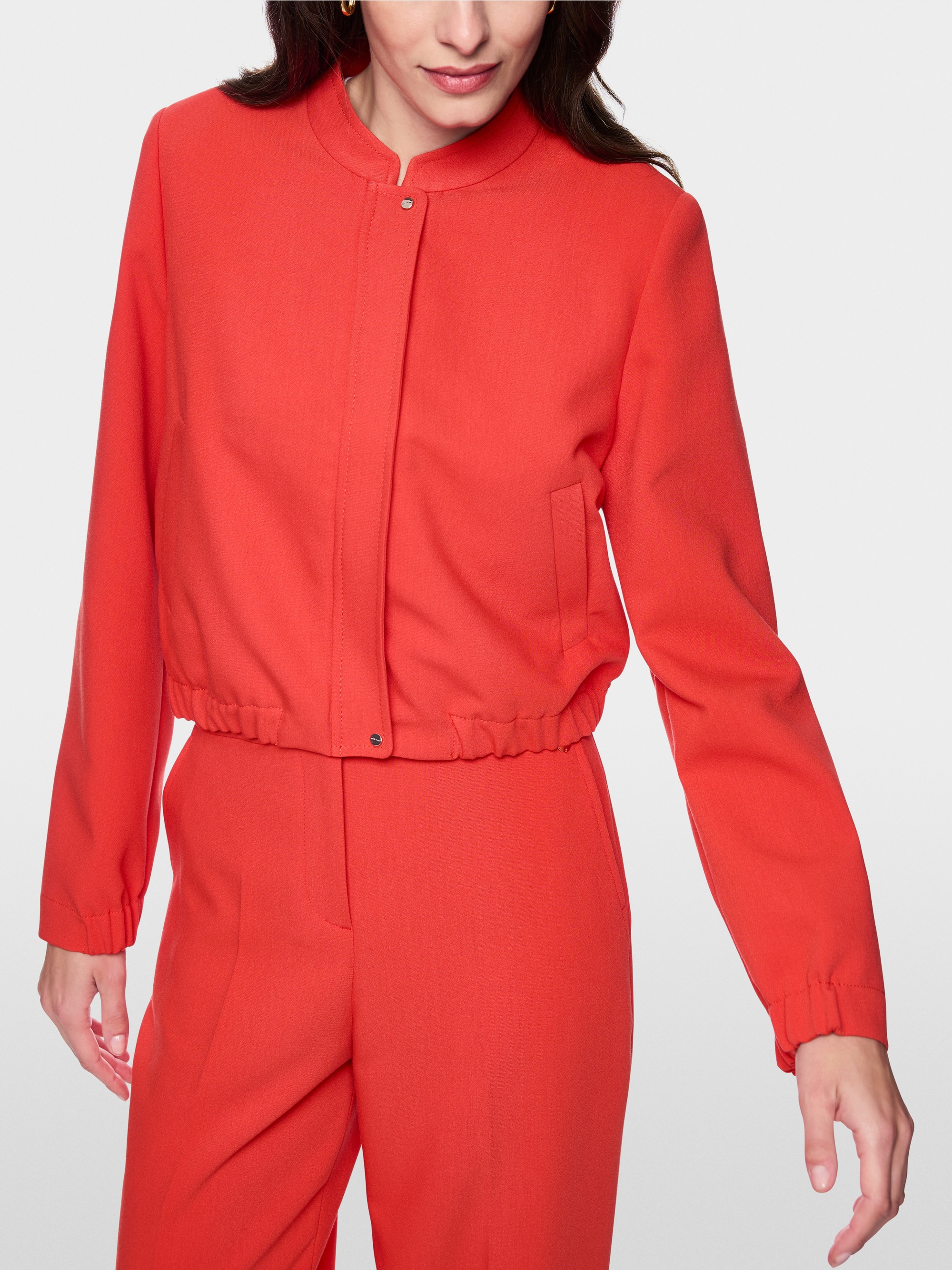 Jacke mit Stehkragen und Zipper