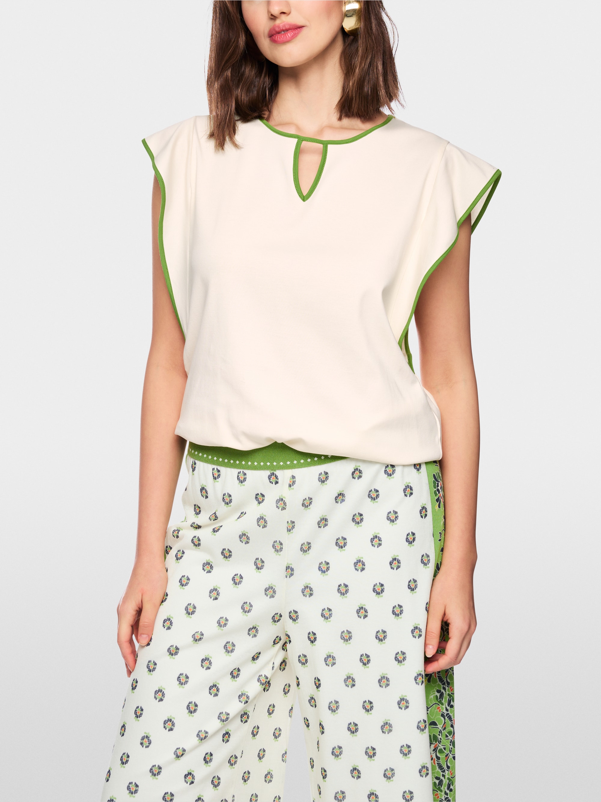 Feminine cotton stretch shirt