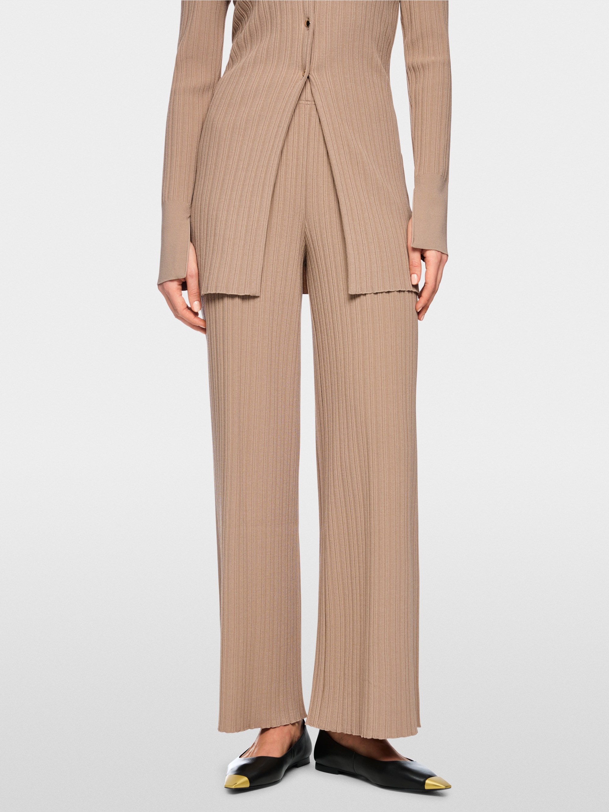 WELKOM Knitted in Germany trousers