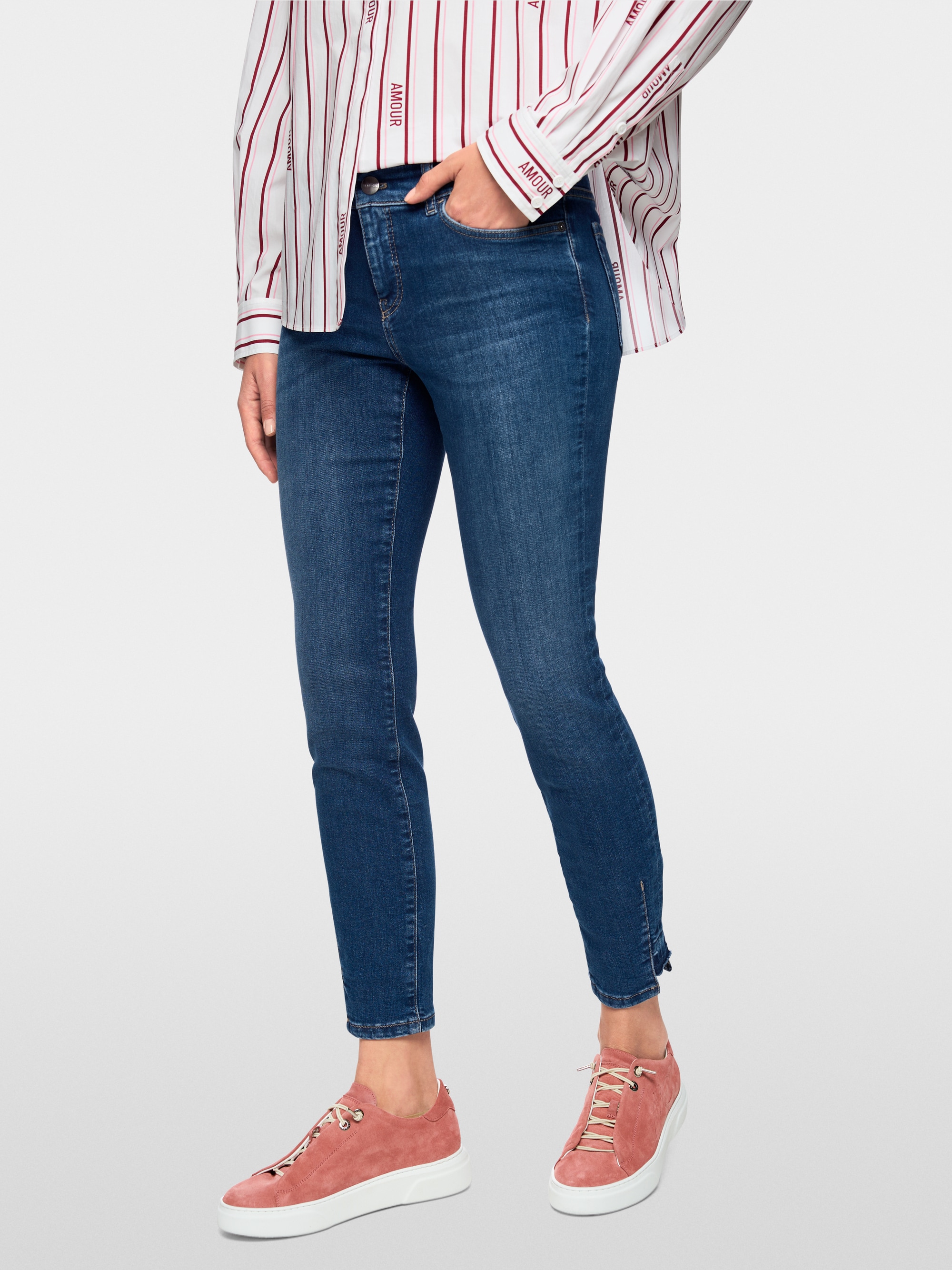 SILVI slim fit jeans with low waist