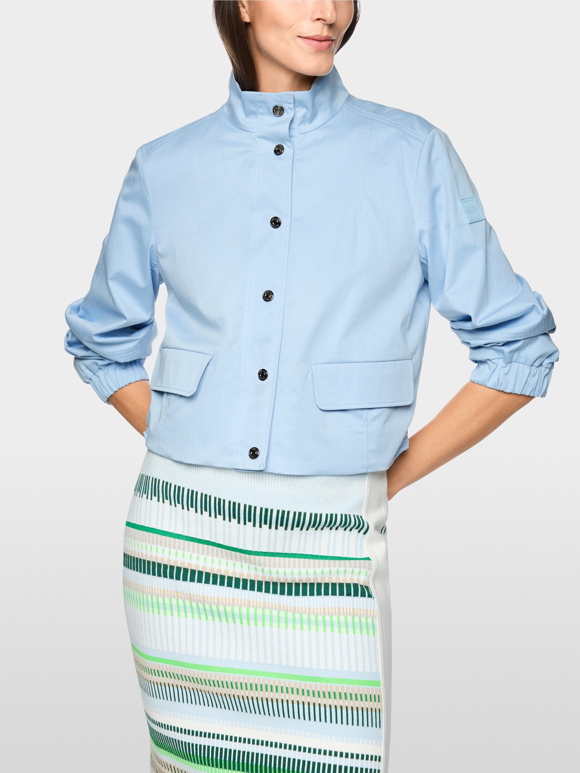 Short cotton jacket with mesh lining