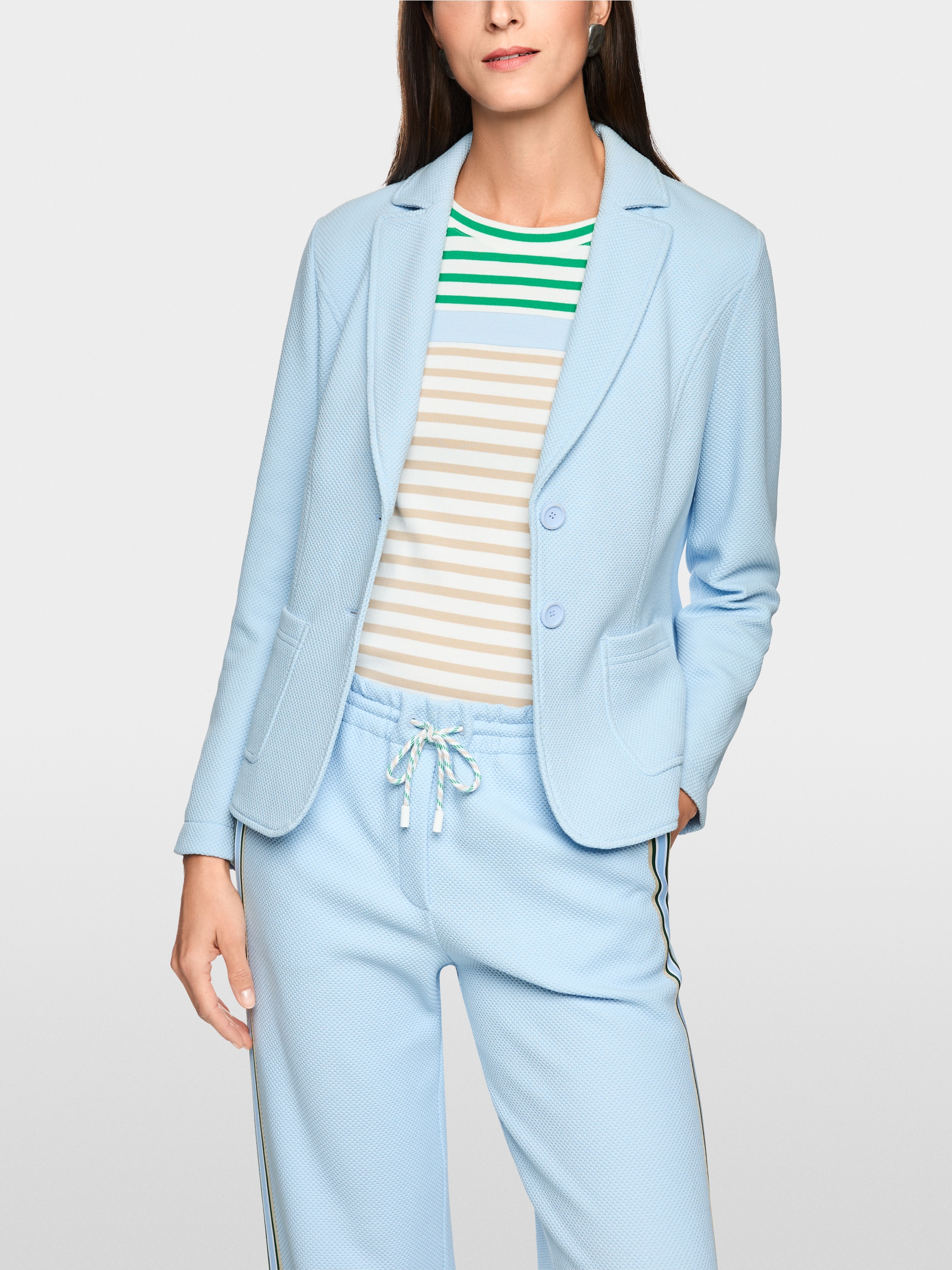 Sporty blazer with textured pattern