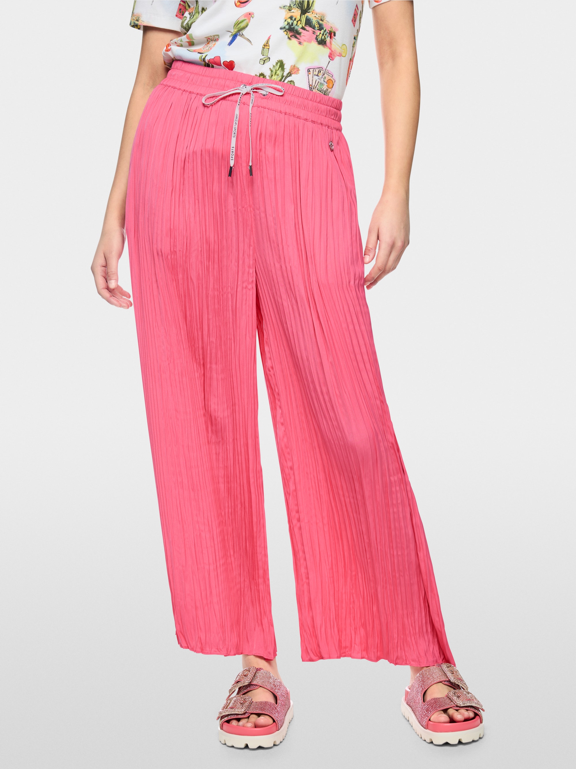 WOLIN ‘Rethink Together’ trousers
