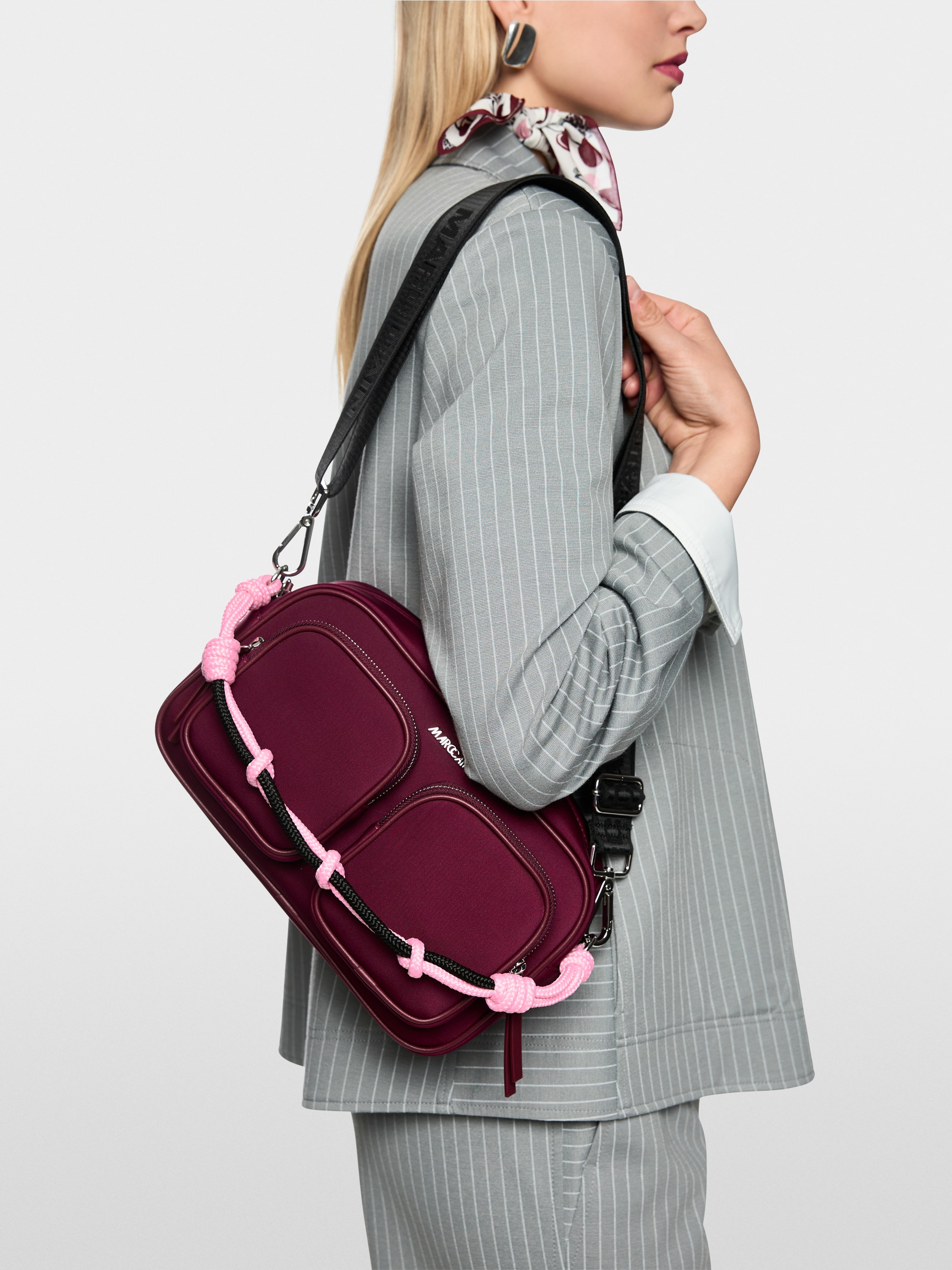 Neoprene shoulder bag