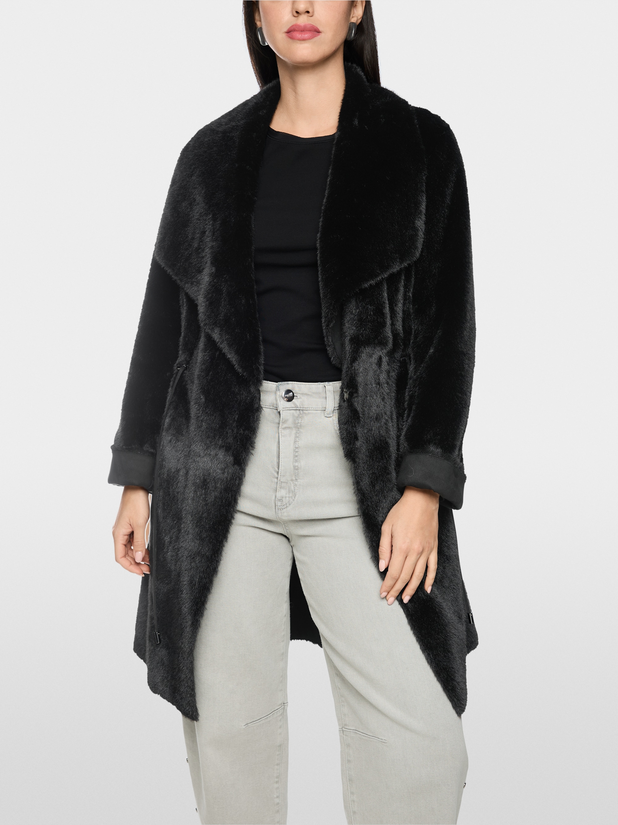Manteau luxueux en fausse fourrure