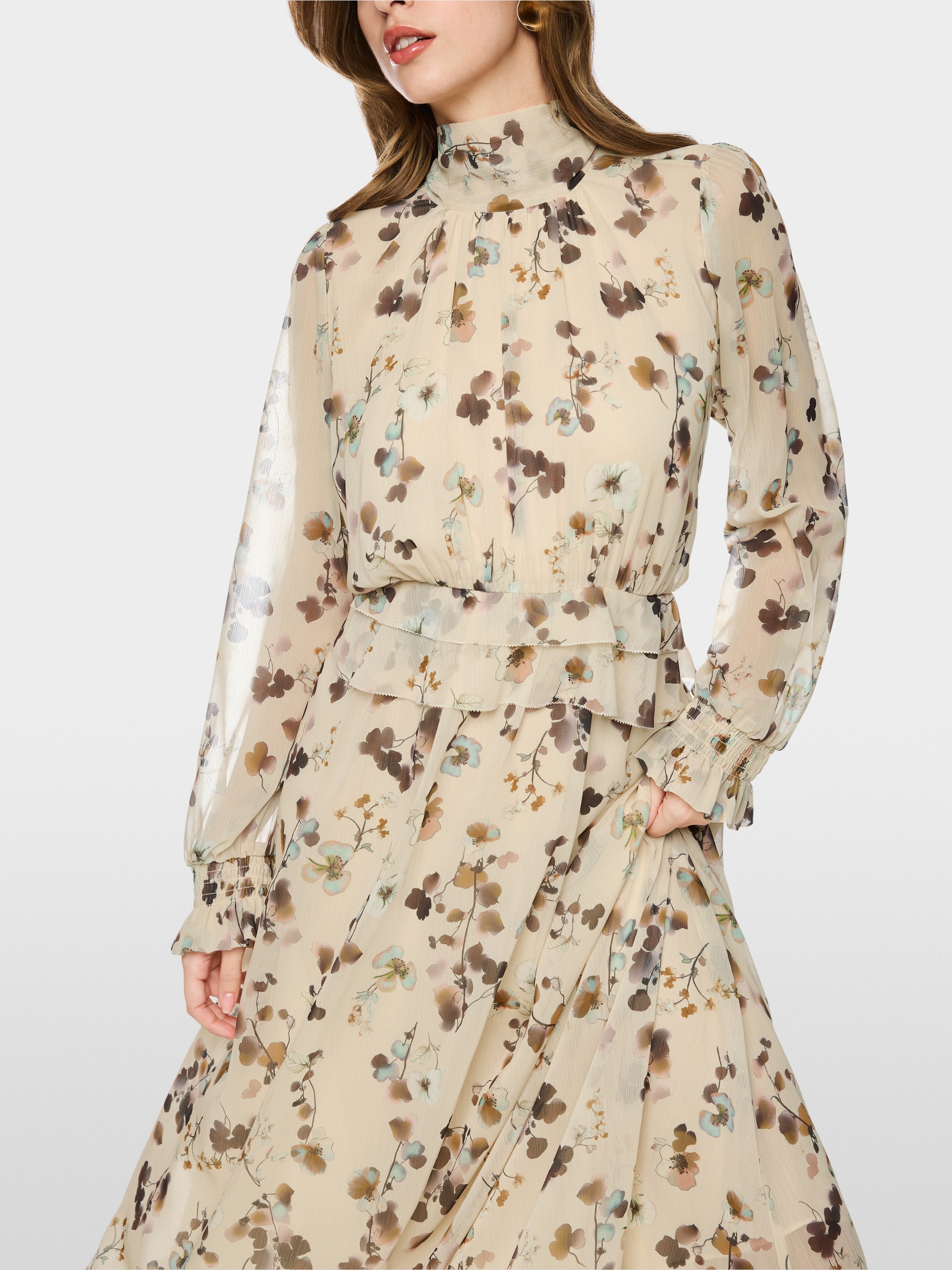 Floral dress with flounces