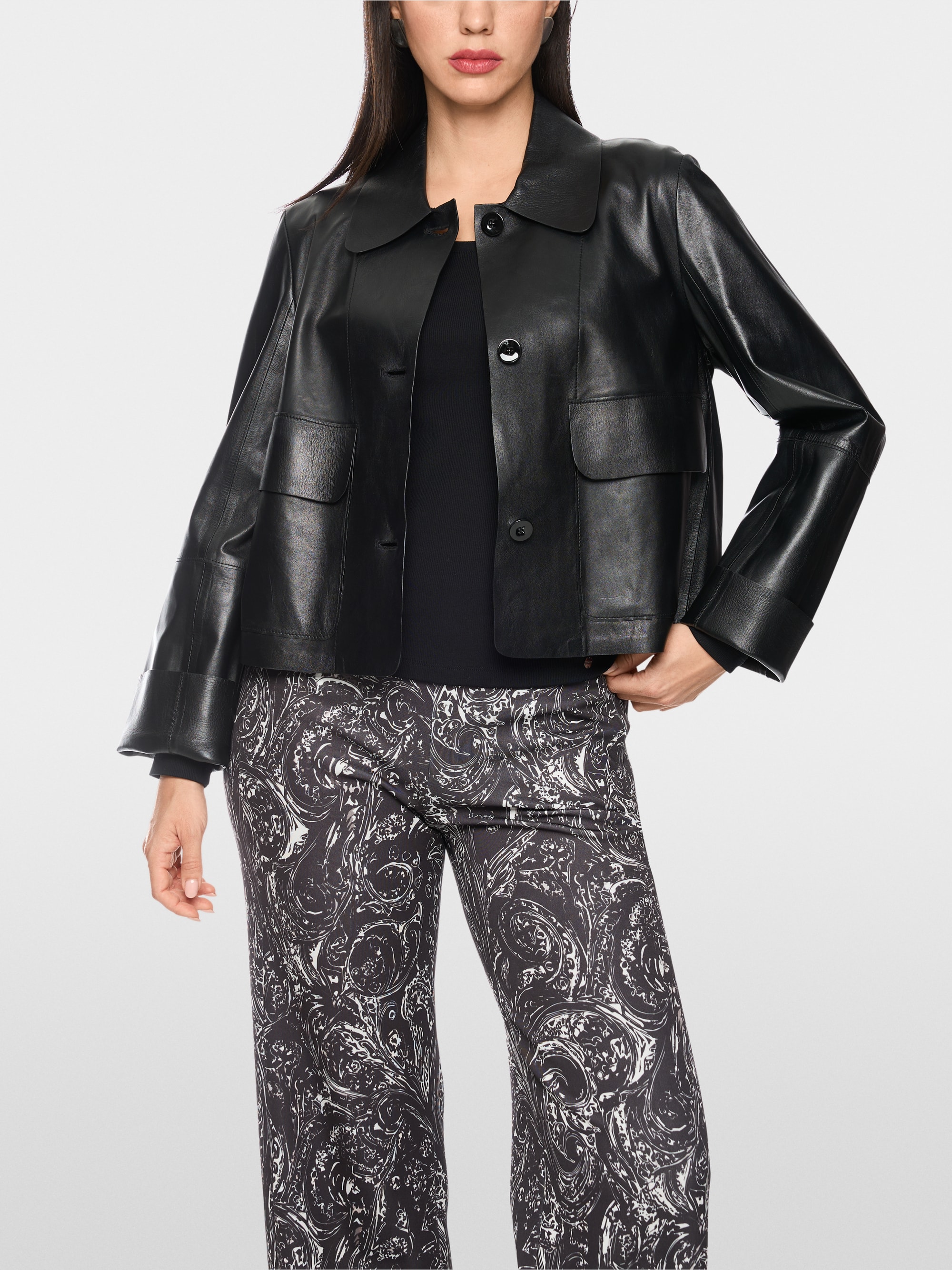 Cropped leather jacket