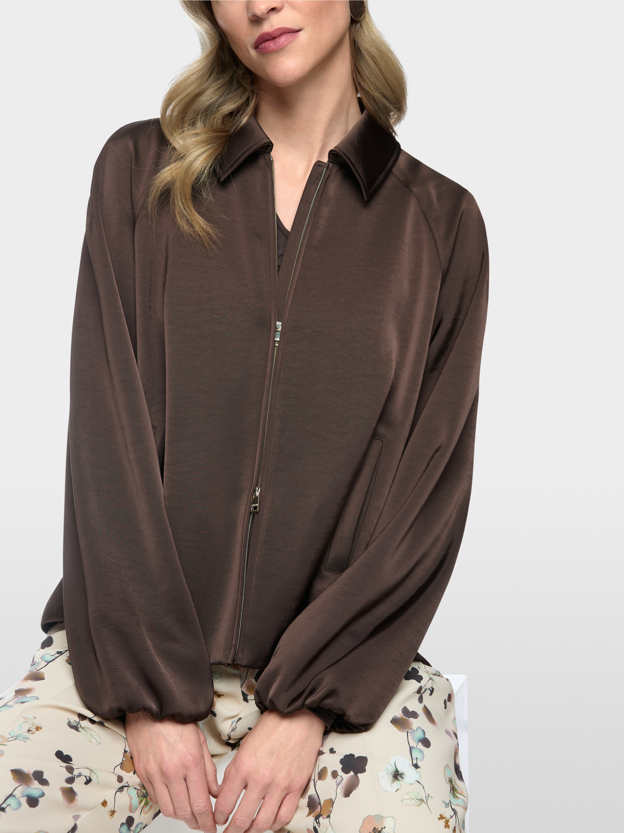 Flared jacket in shiny material