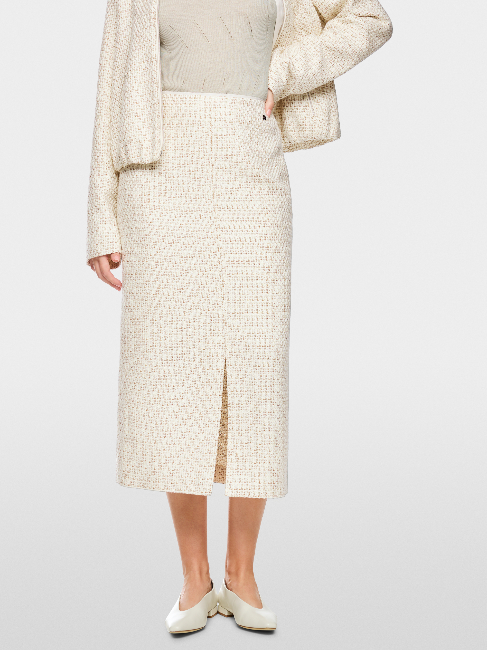 Midi skirt with bouclé effect