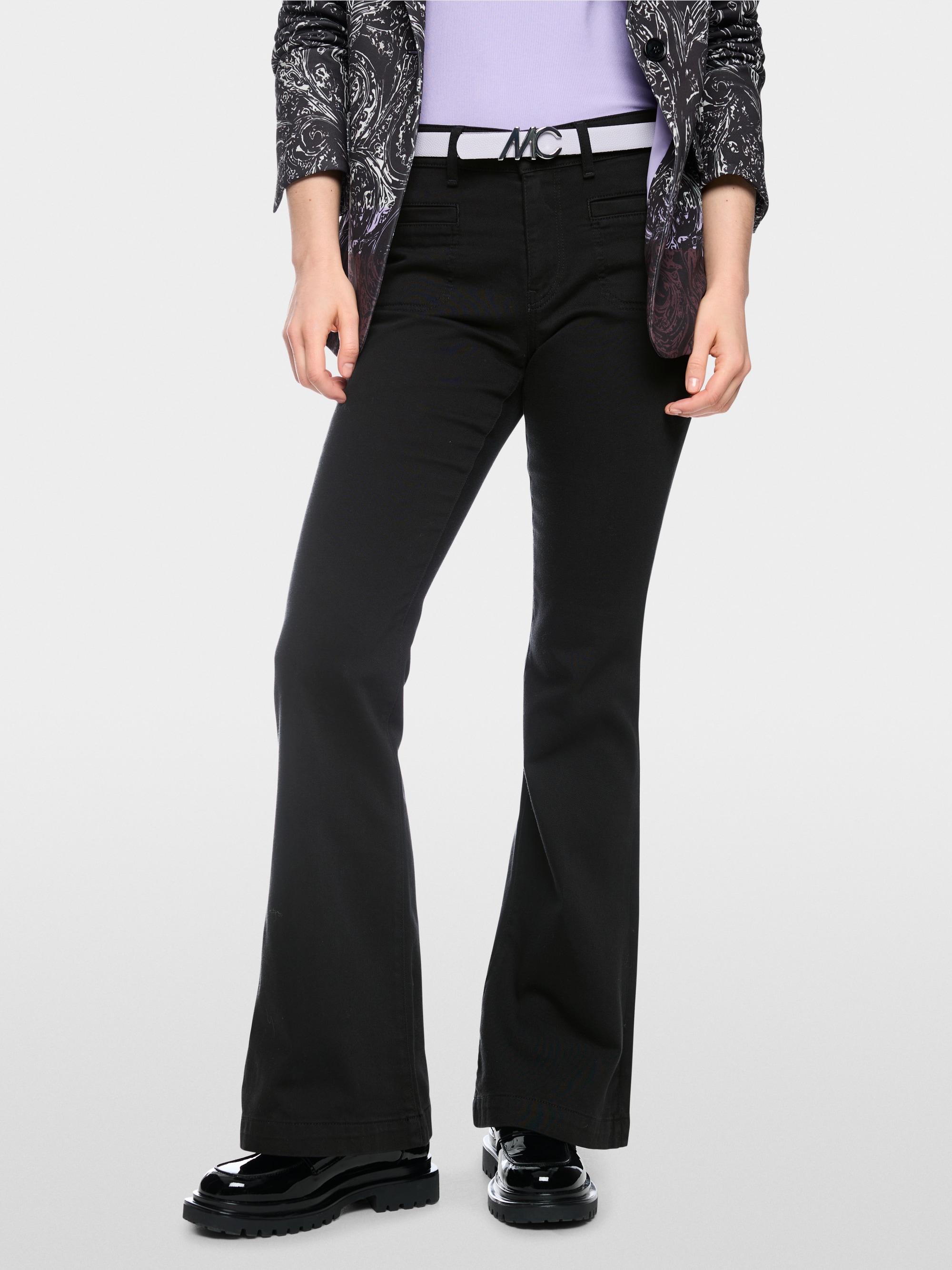 FRENDA jeans in a feminine fit