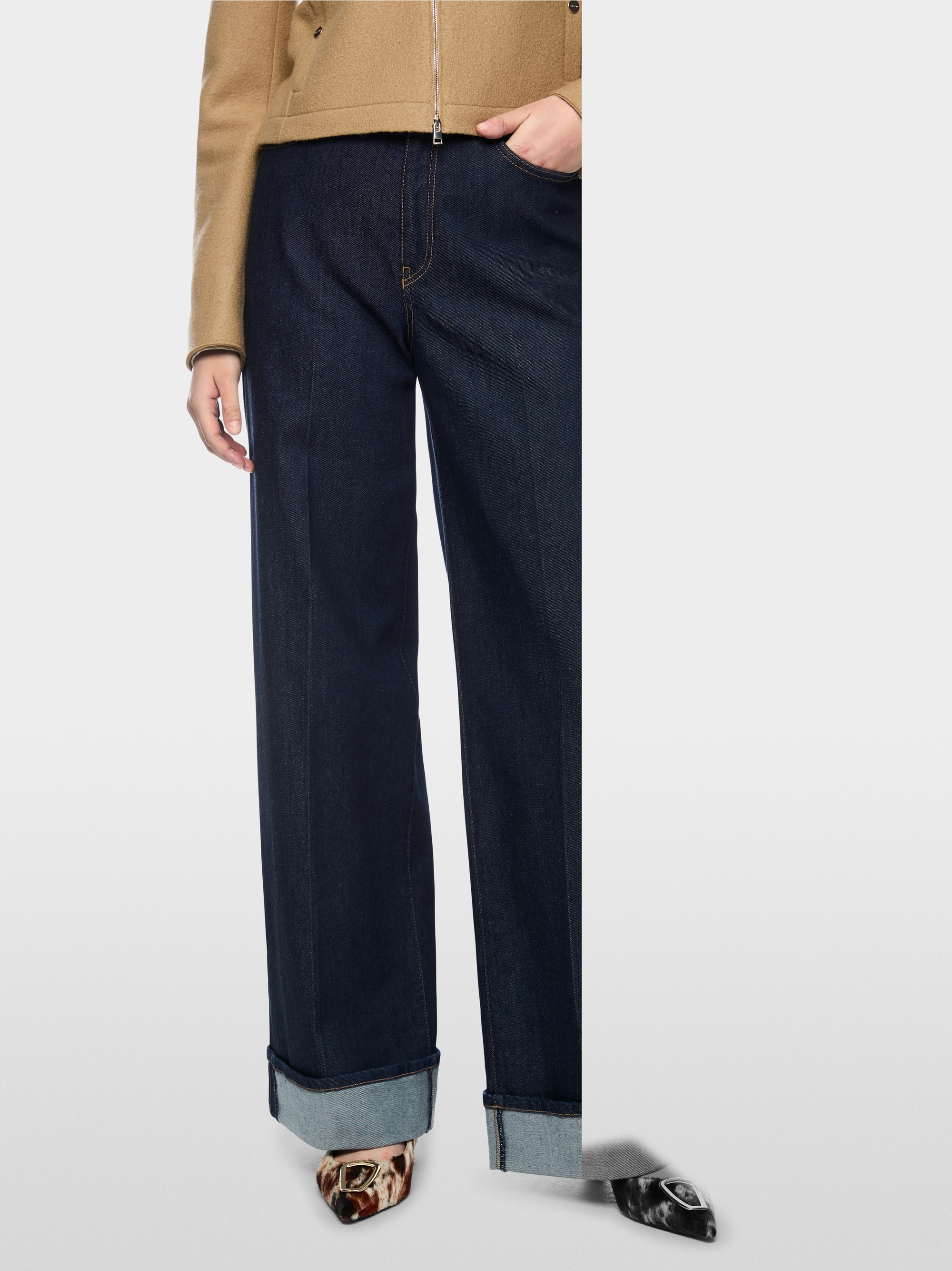 WARRI jeans with contrast stitching