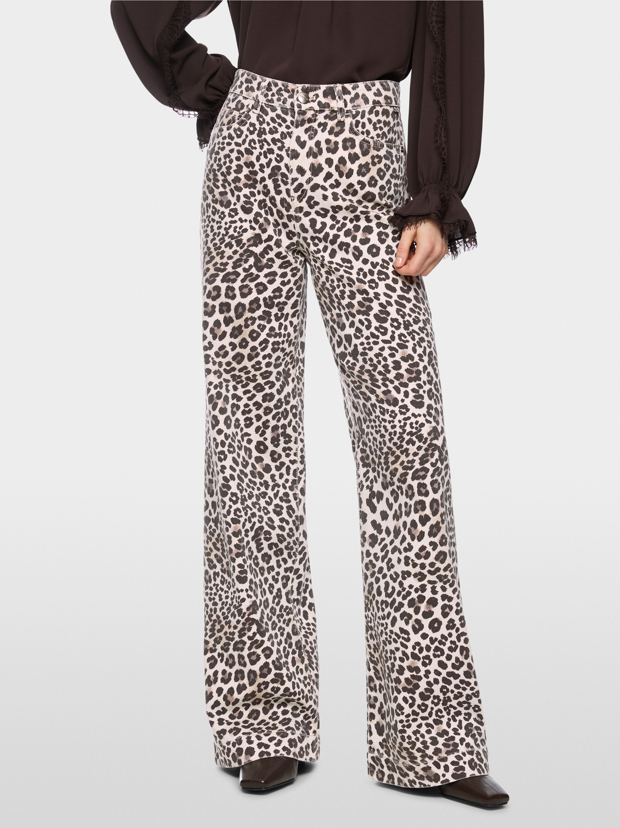 WARRI wide fit leopard print jeans