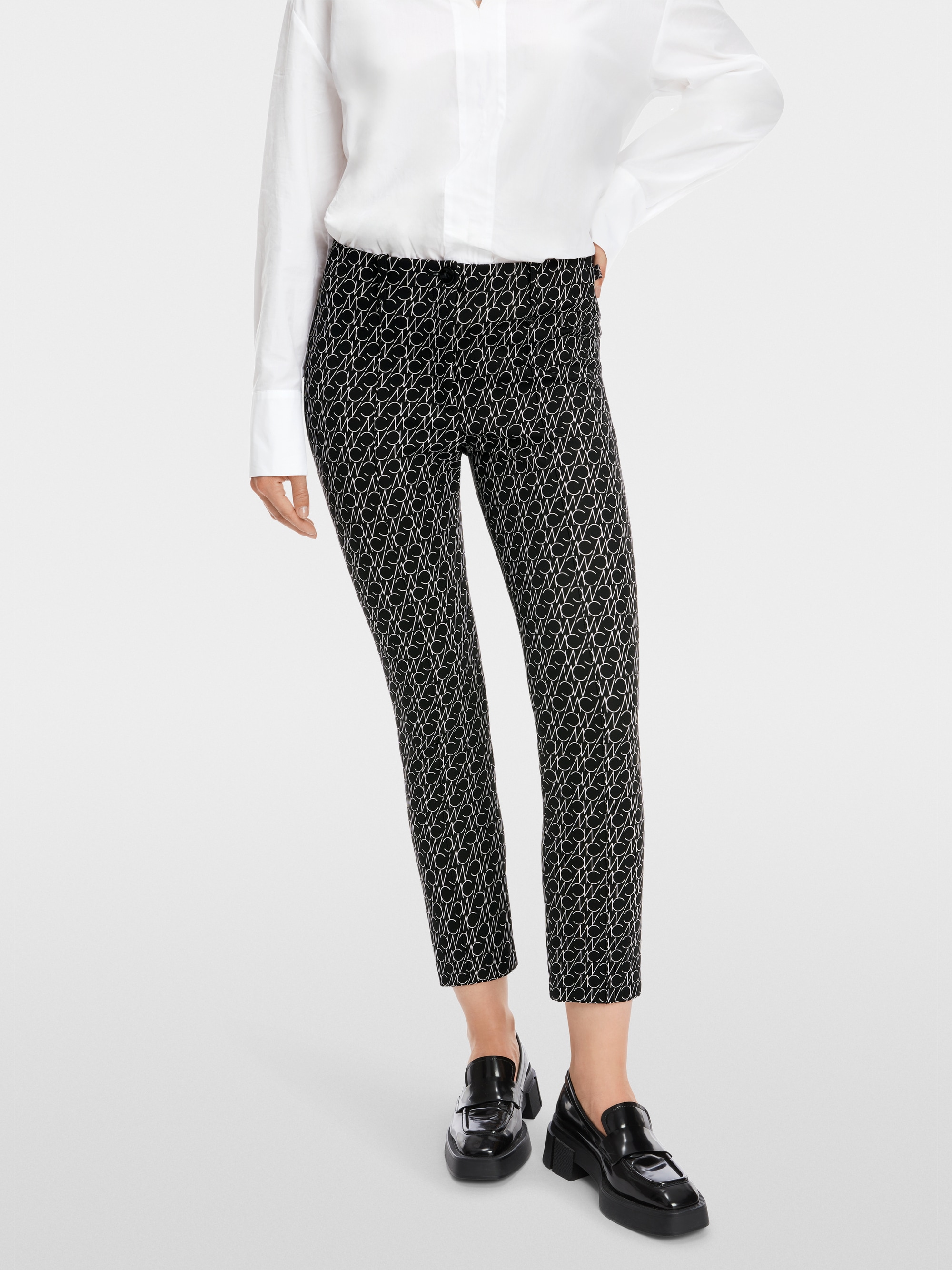 Modell SYDNEY Hose aus Technostretch
