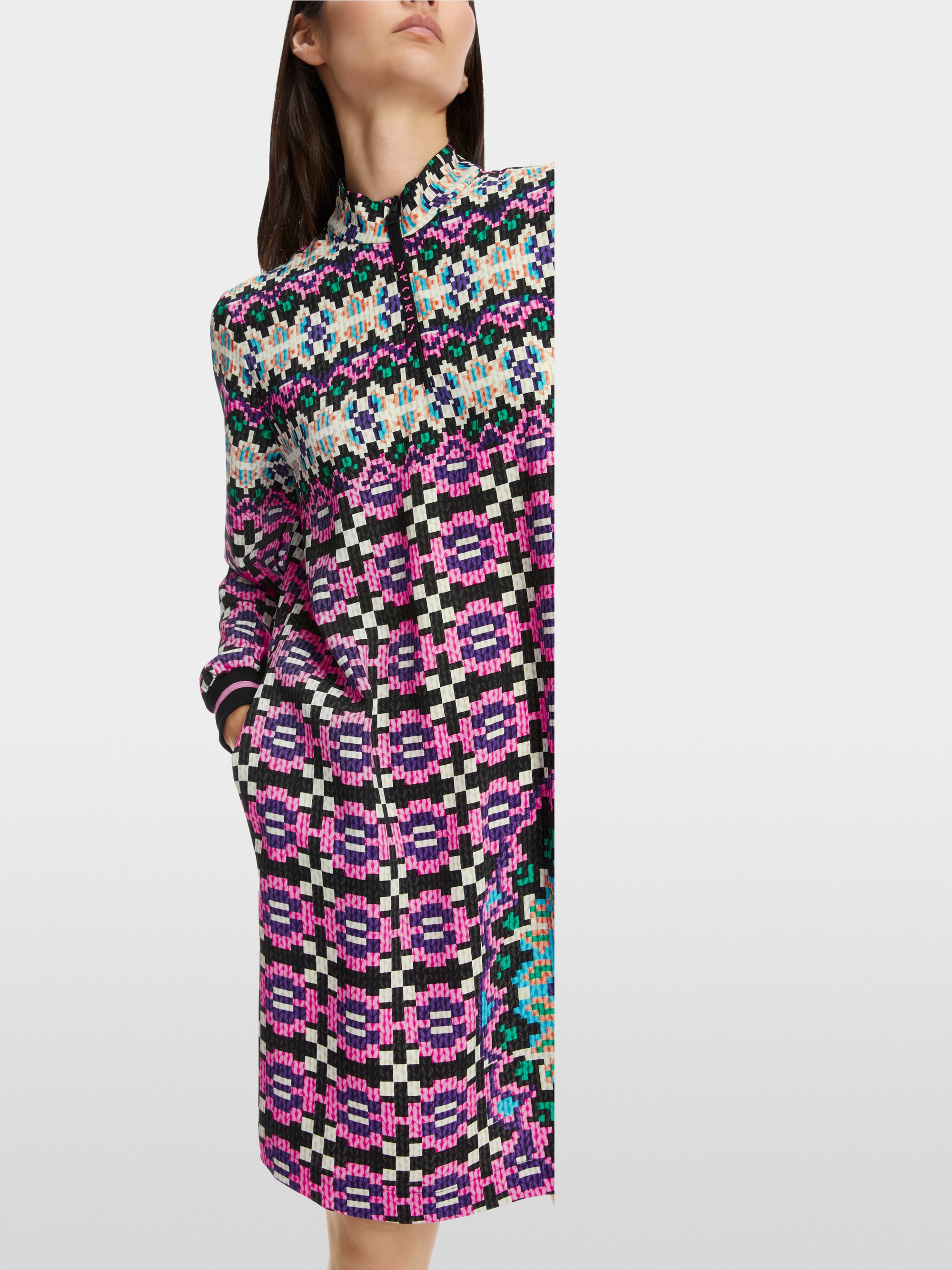 Knielanges Kleid