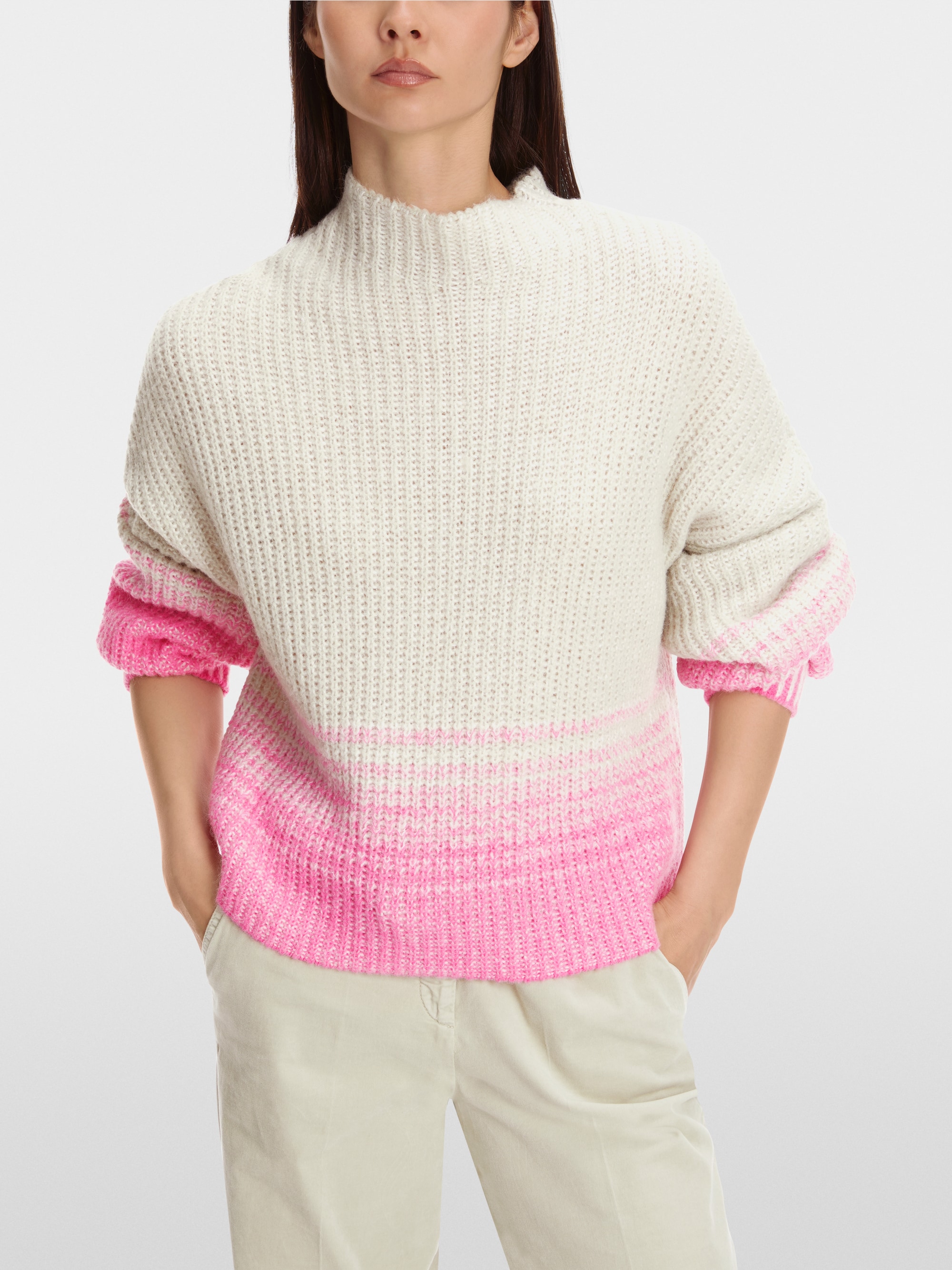 Oversized-Pullover Knitted in Germany