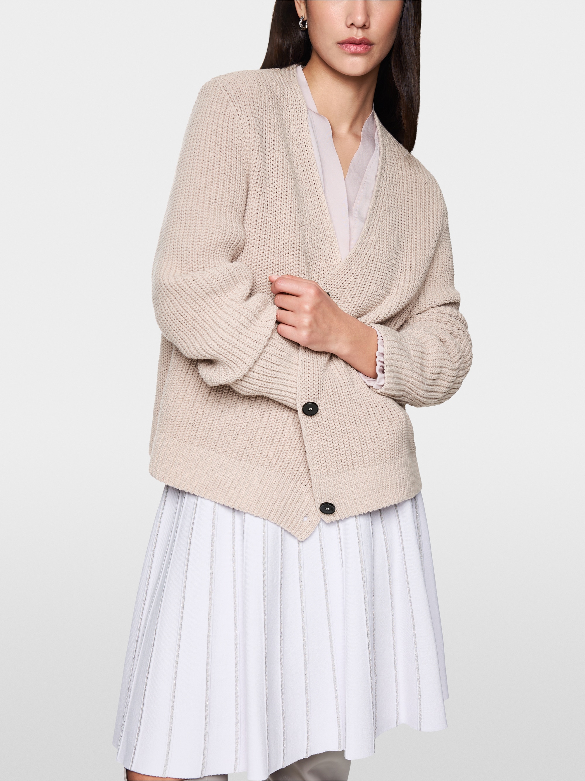 Ribbed cardigan knitted in Germany