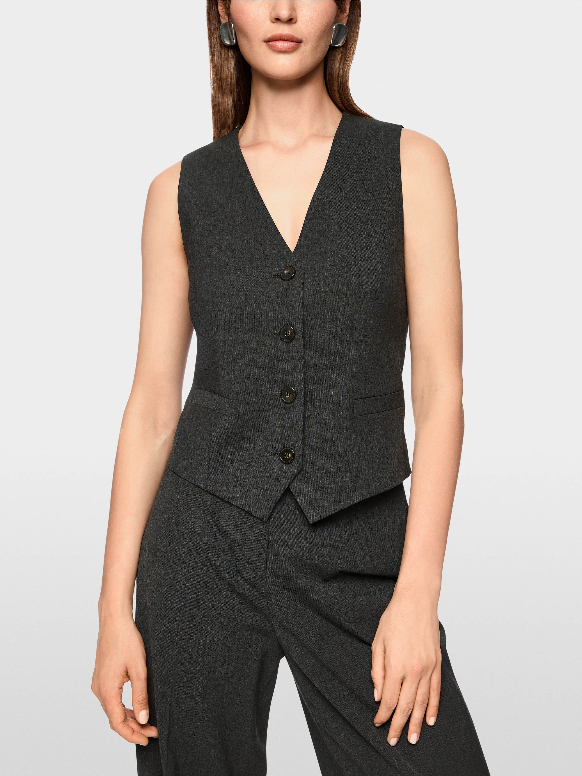 Getailleerd vest met smalle riem