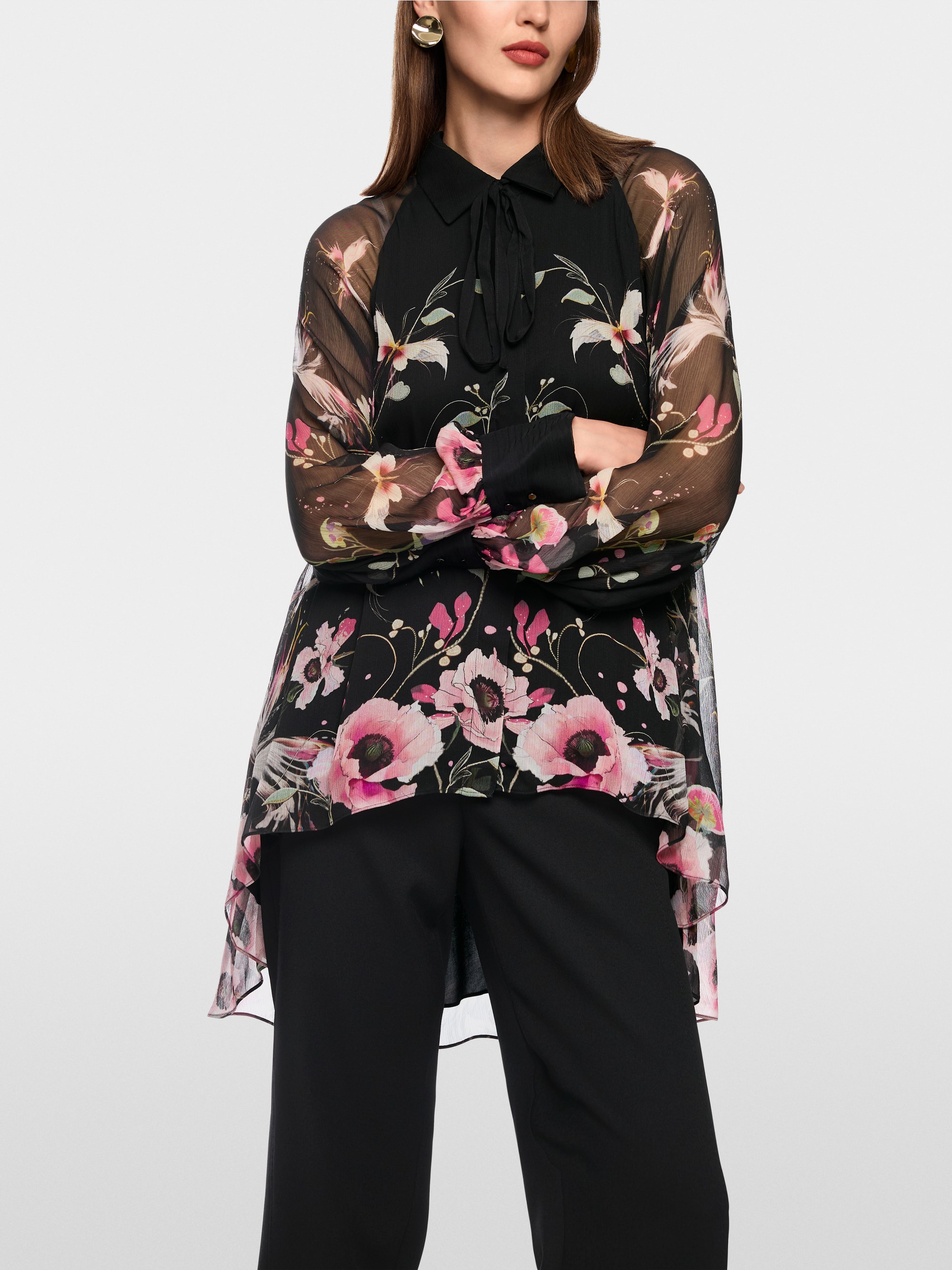 Lange Bluse mit Blumenmuster