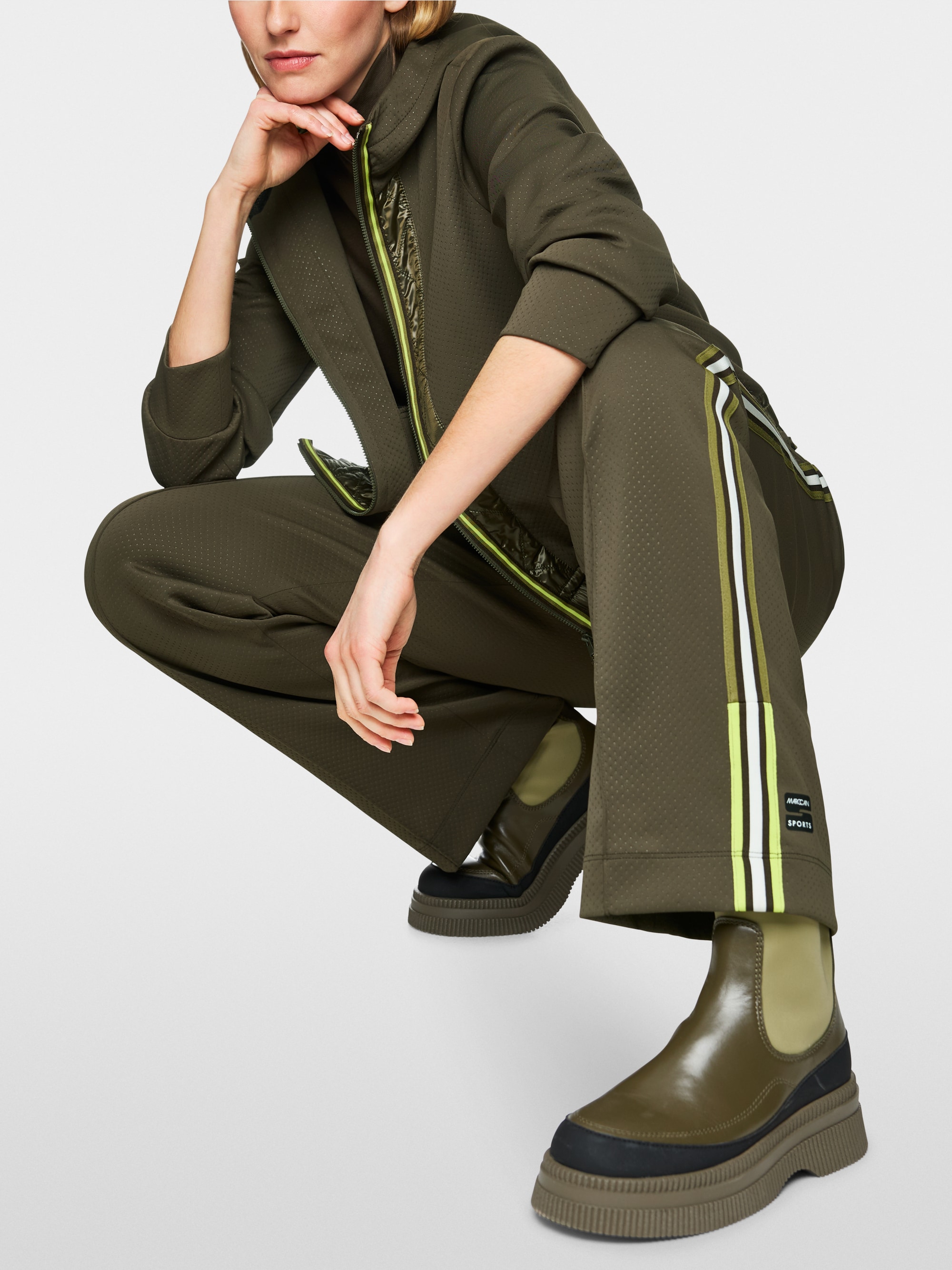 Veste sportive à rayures contrastées