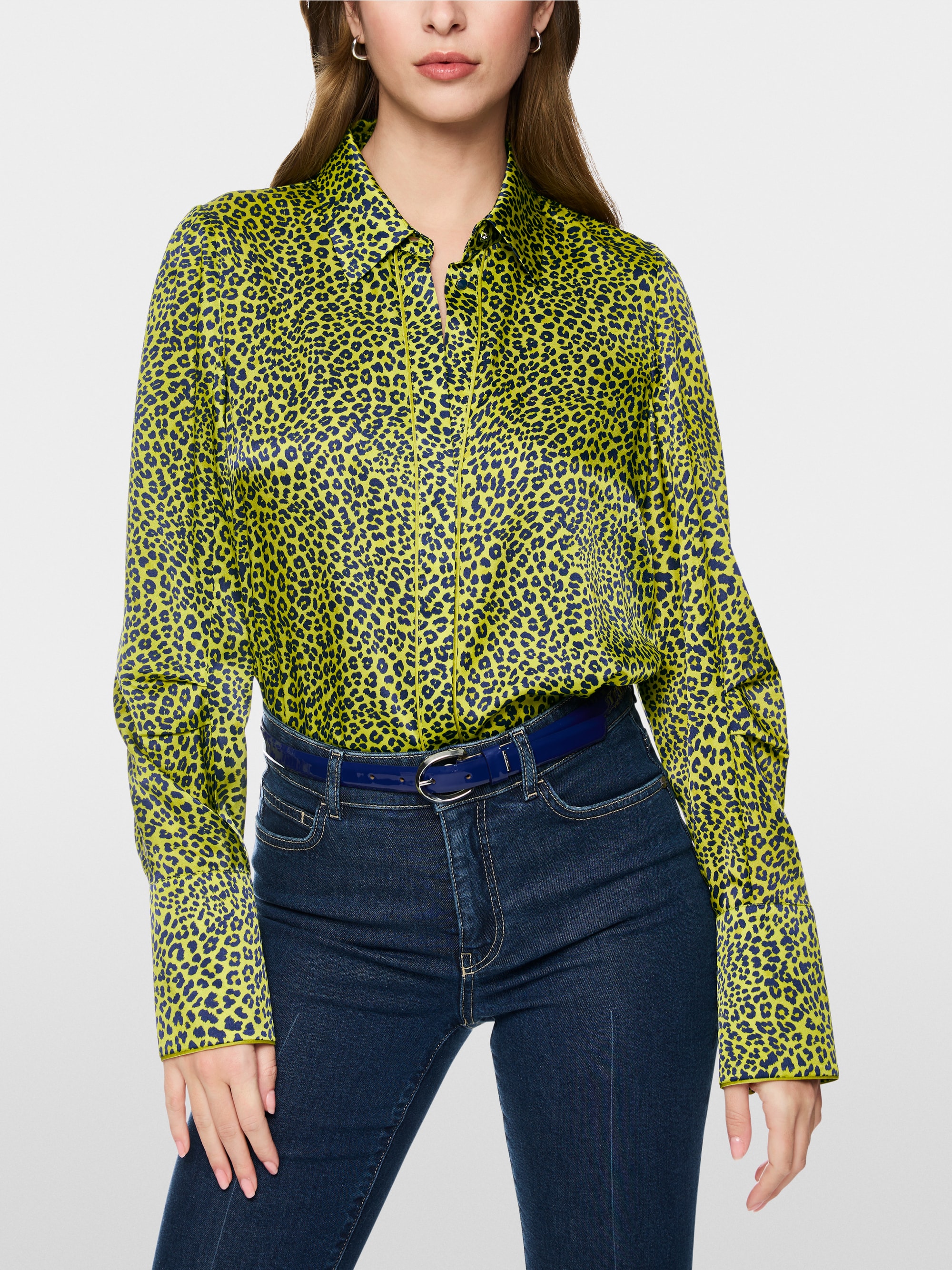 Blouse with animal print