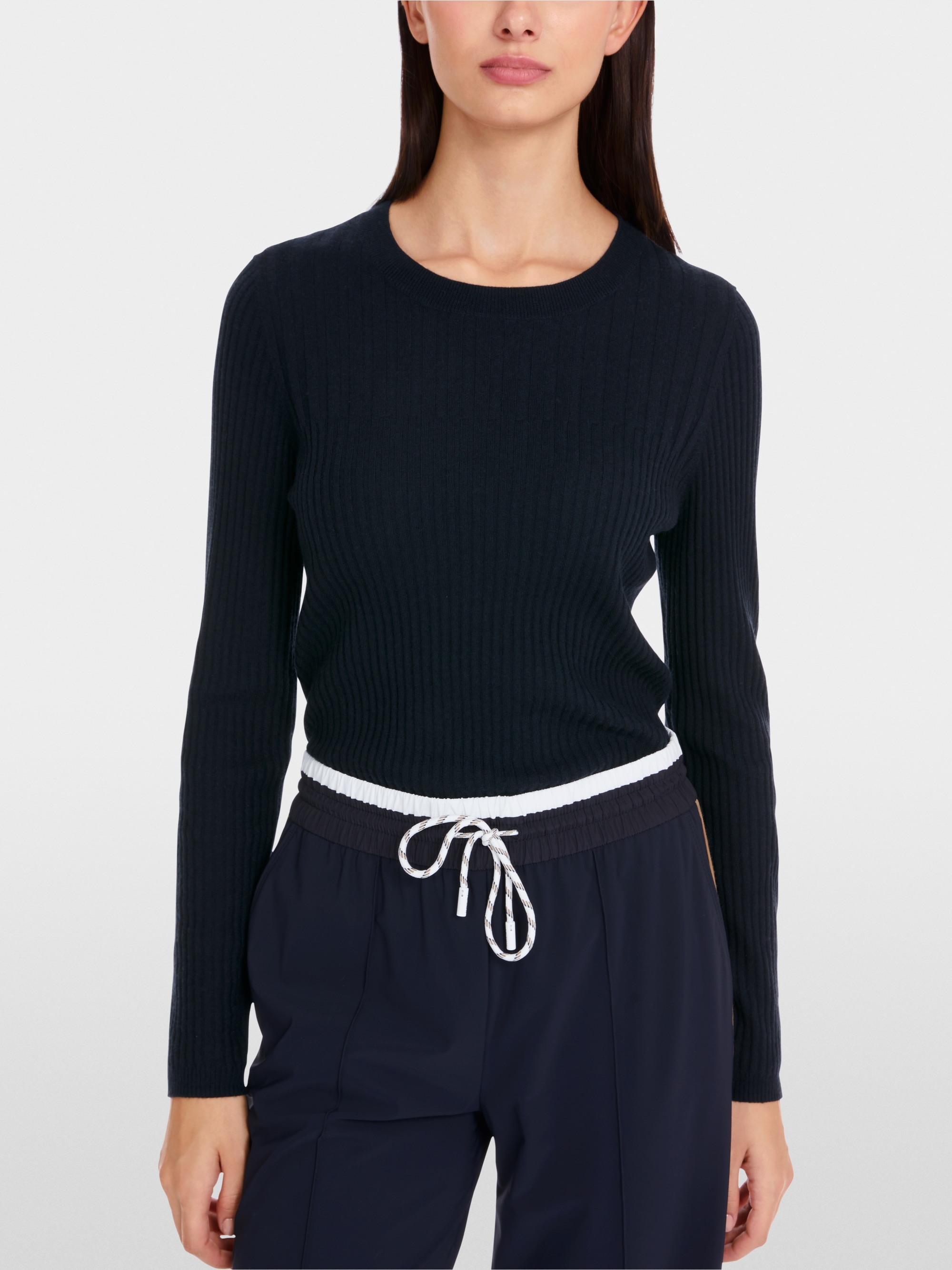 Körpernaher Sweater "Rethink Together"