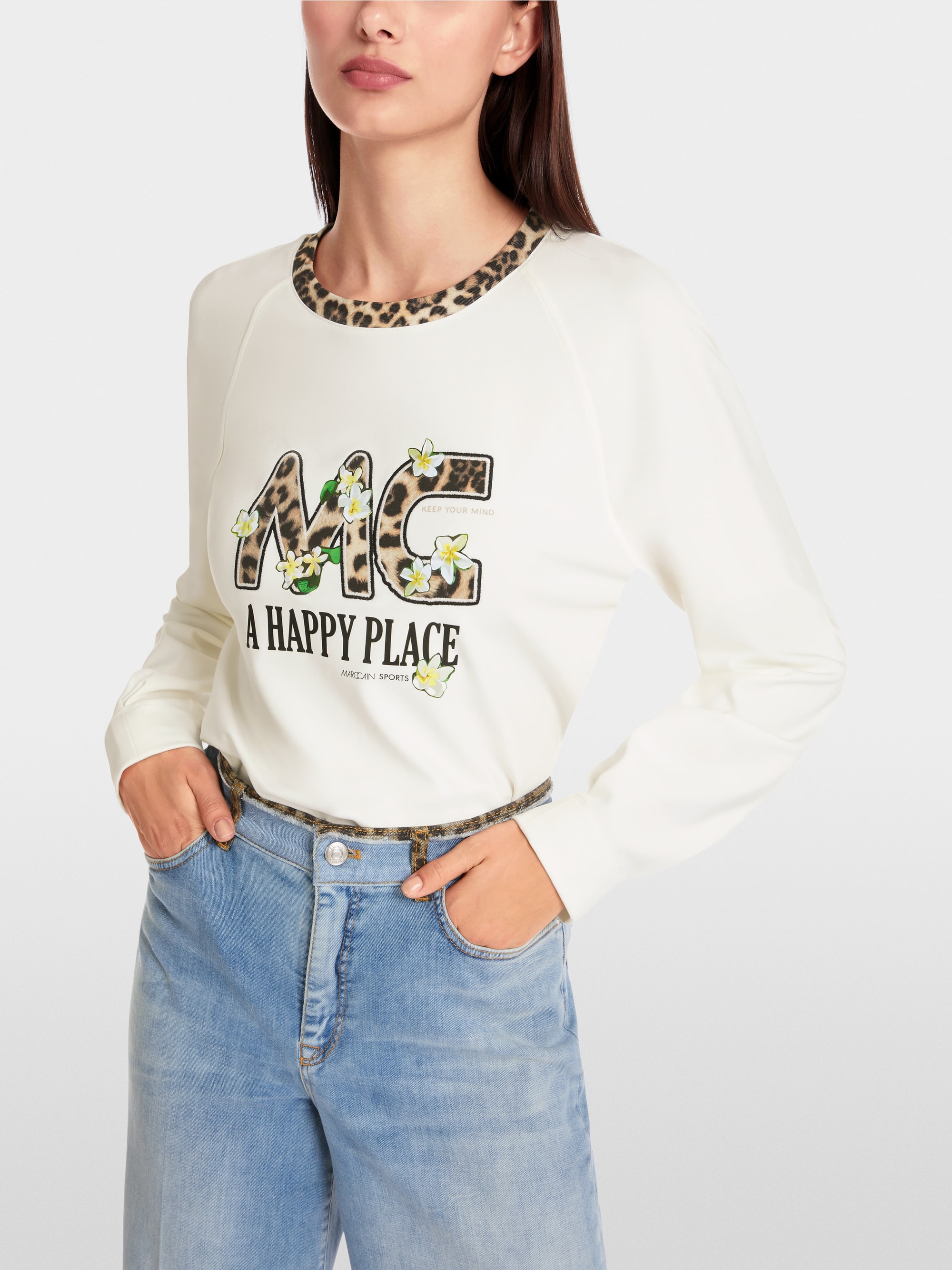 T-shirt with front motif