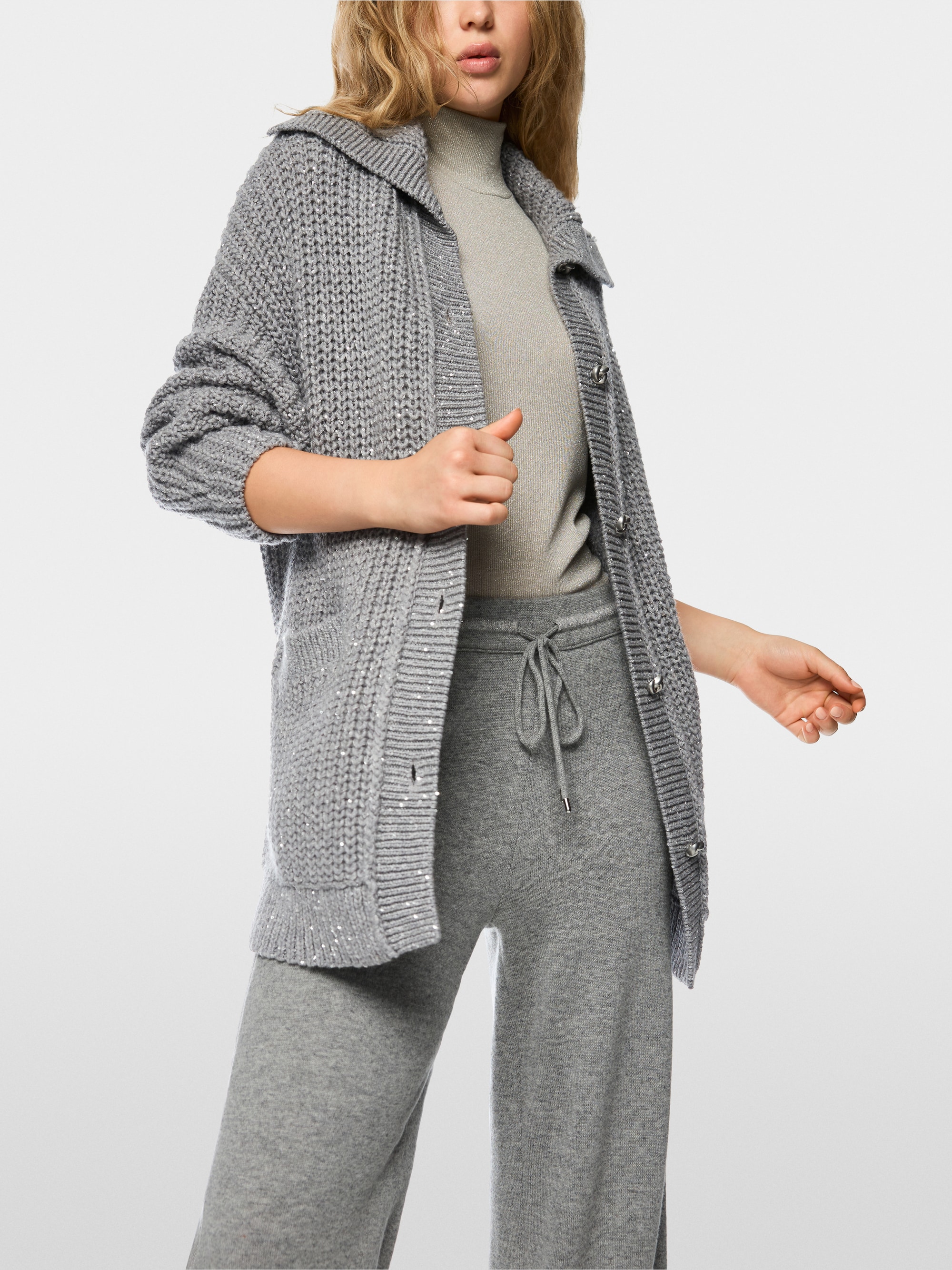 Cardigan Tricoté en Allemagne