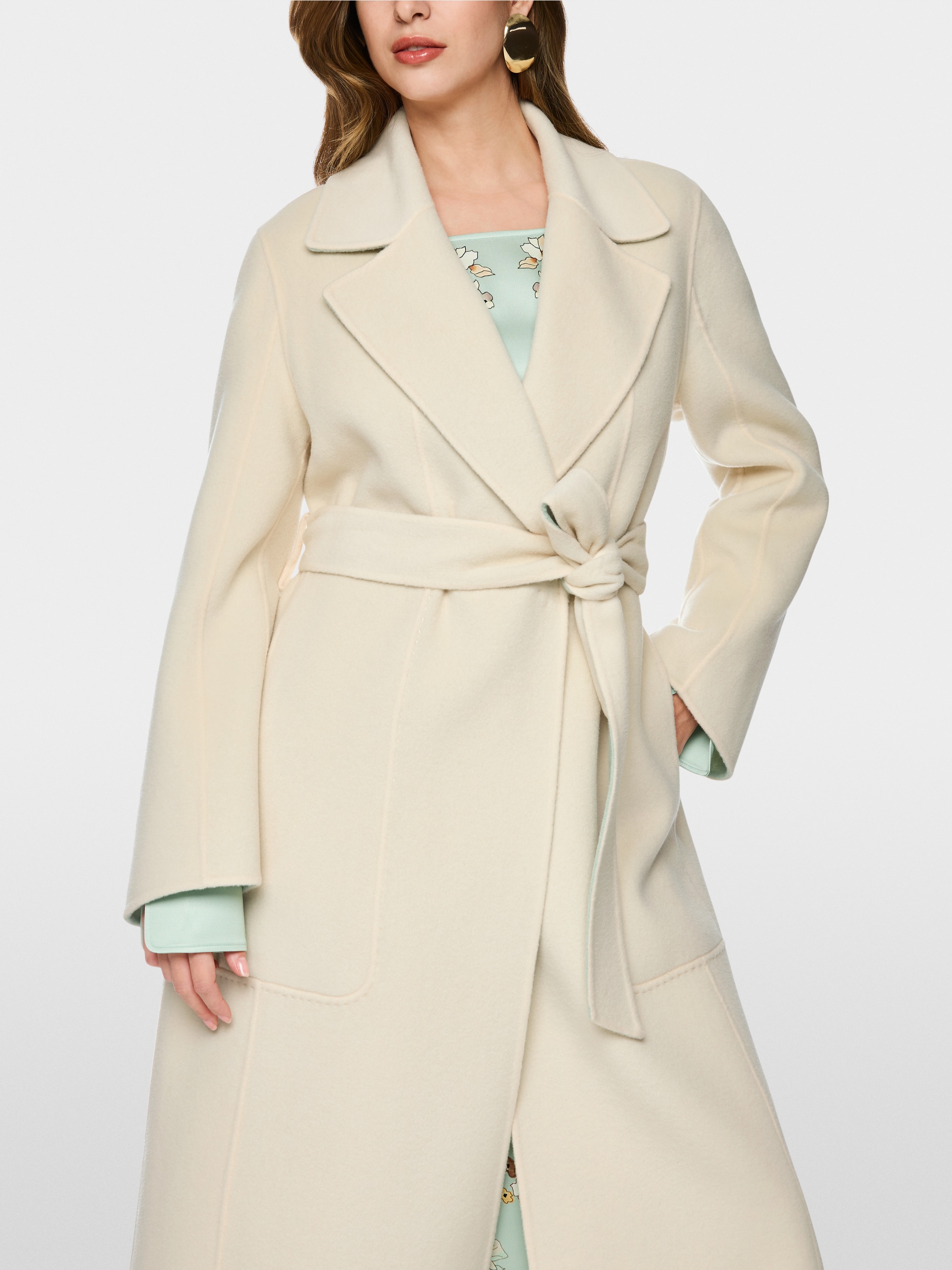 Luxurious reversible wool coat