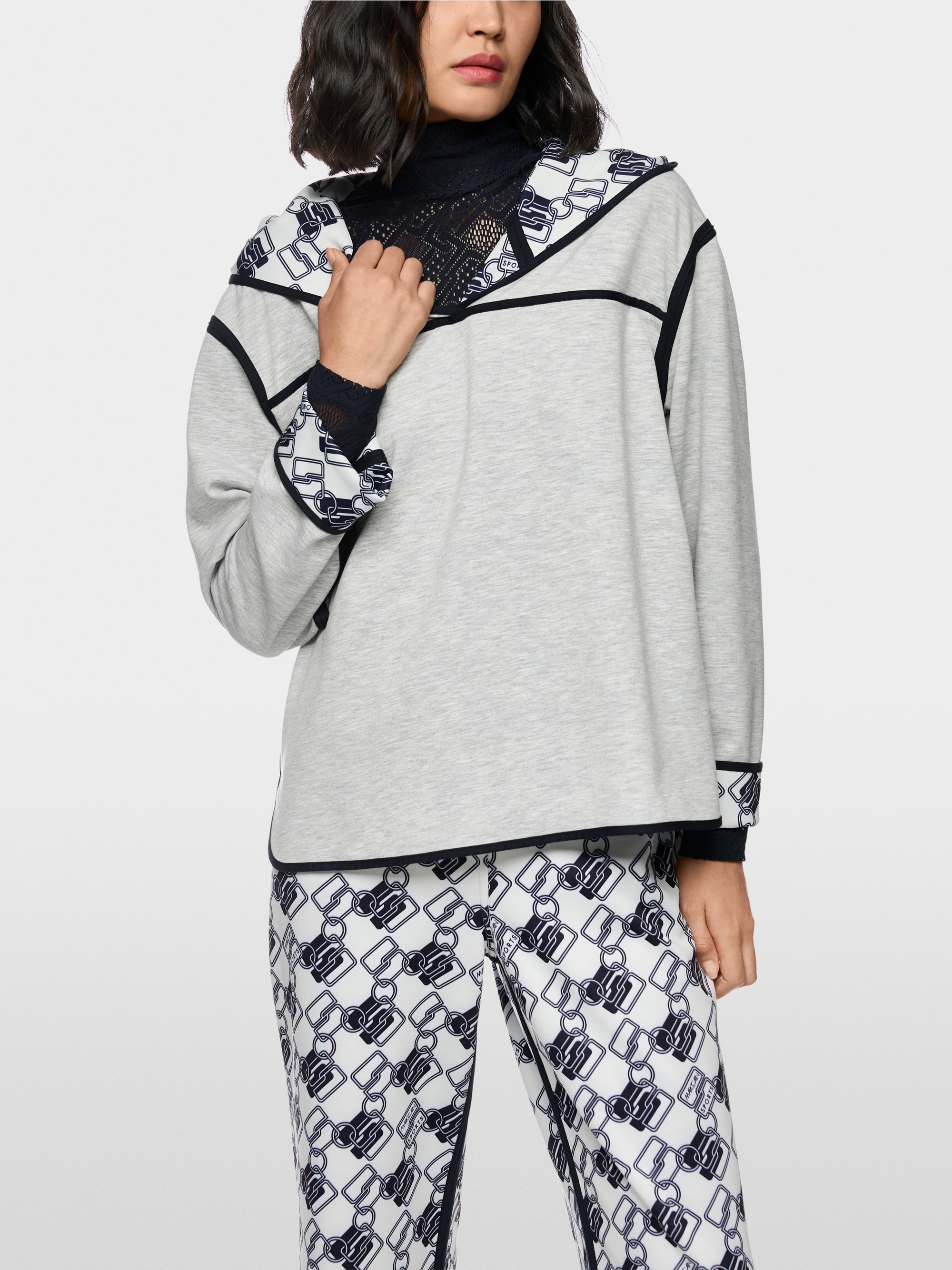 Wendbares Sweatshirt im Cube-Design