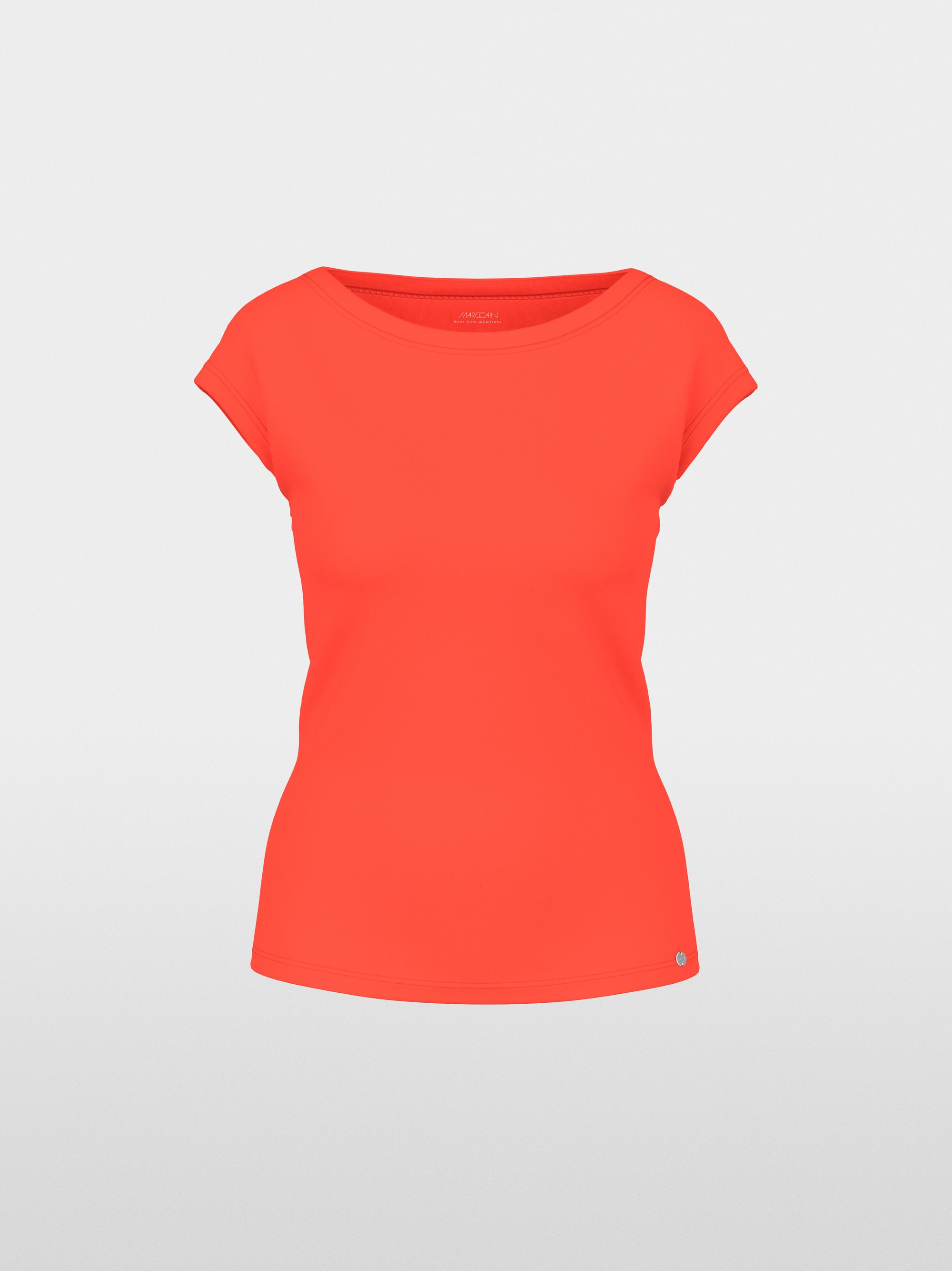 T-shirt with cut sleeves