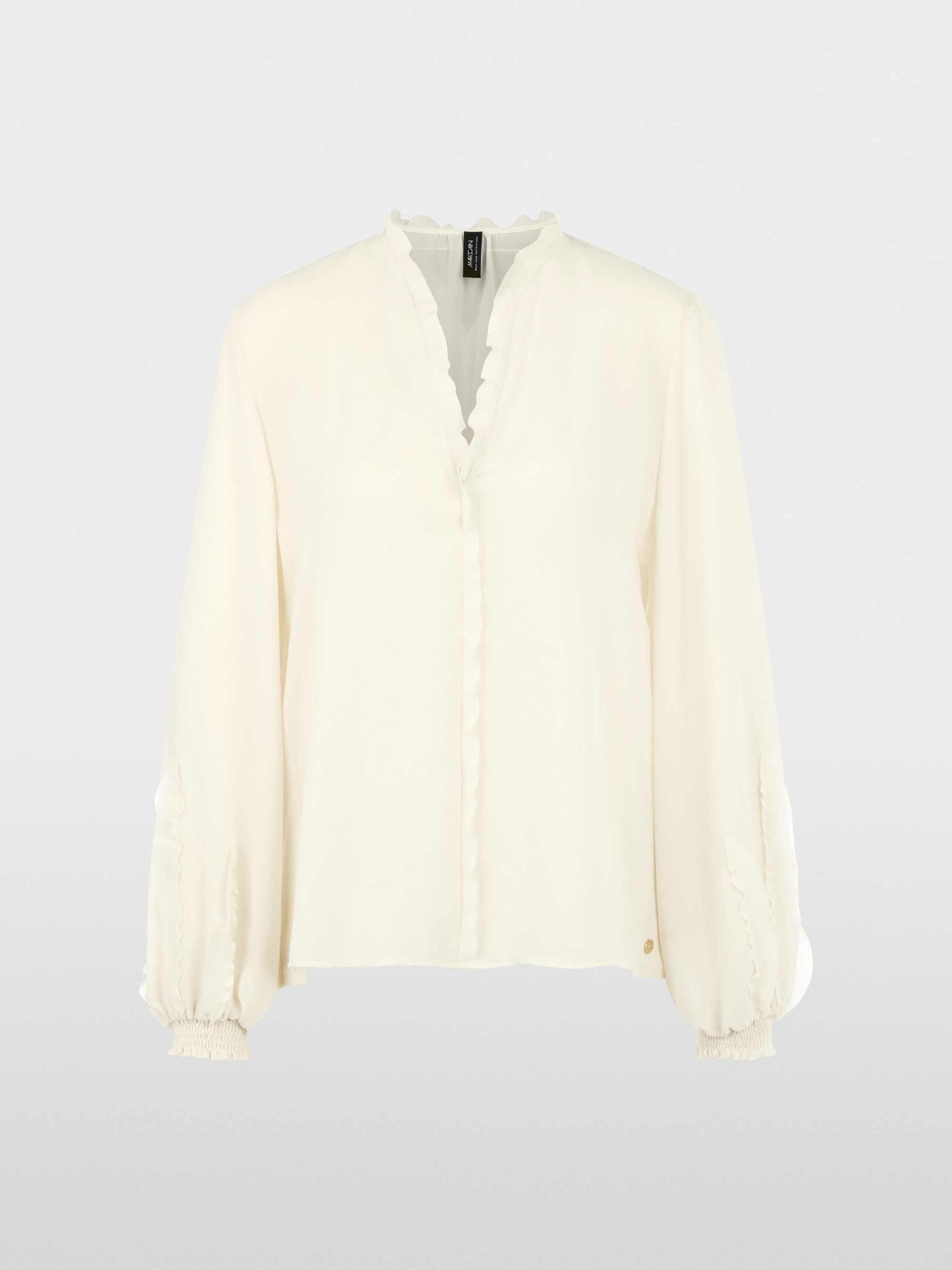 Feminine blouse with ruffle