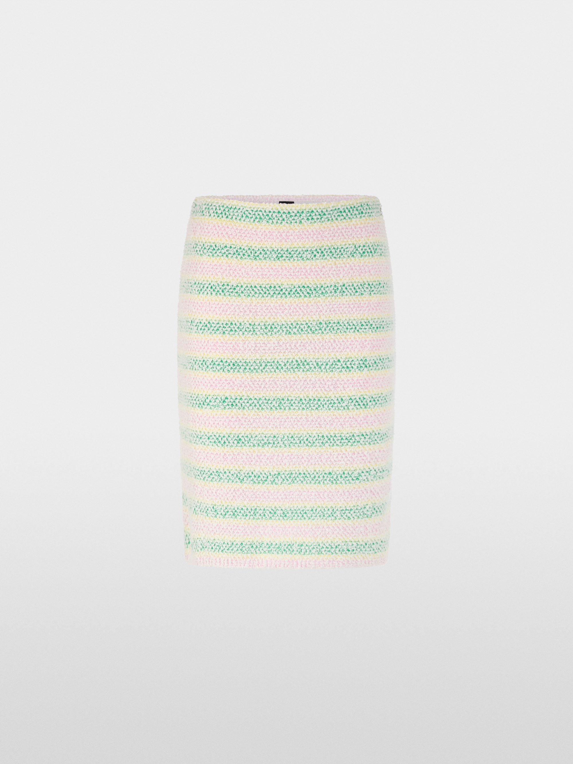 Jupe bouclée tricotée en Allemagne