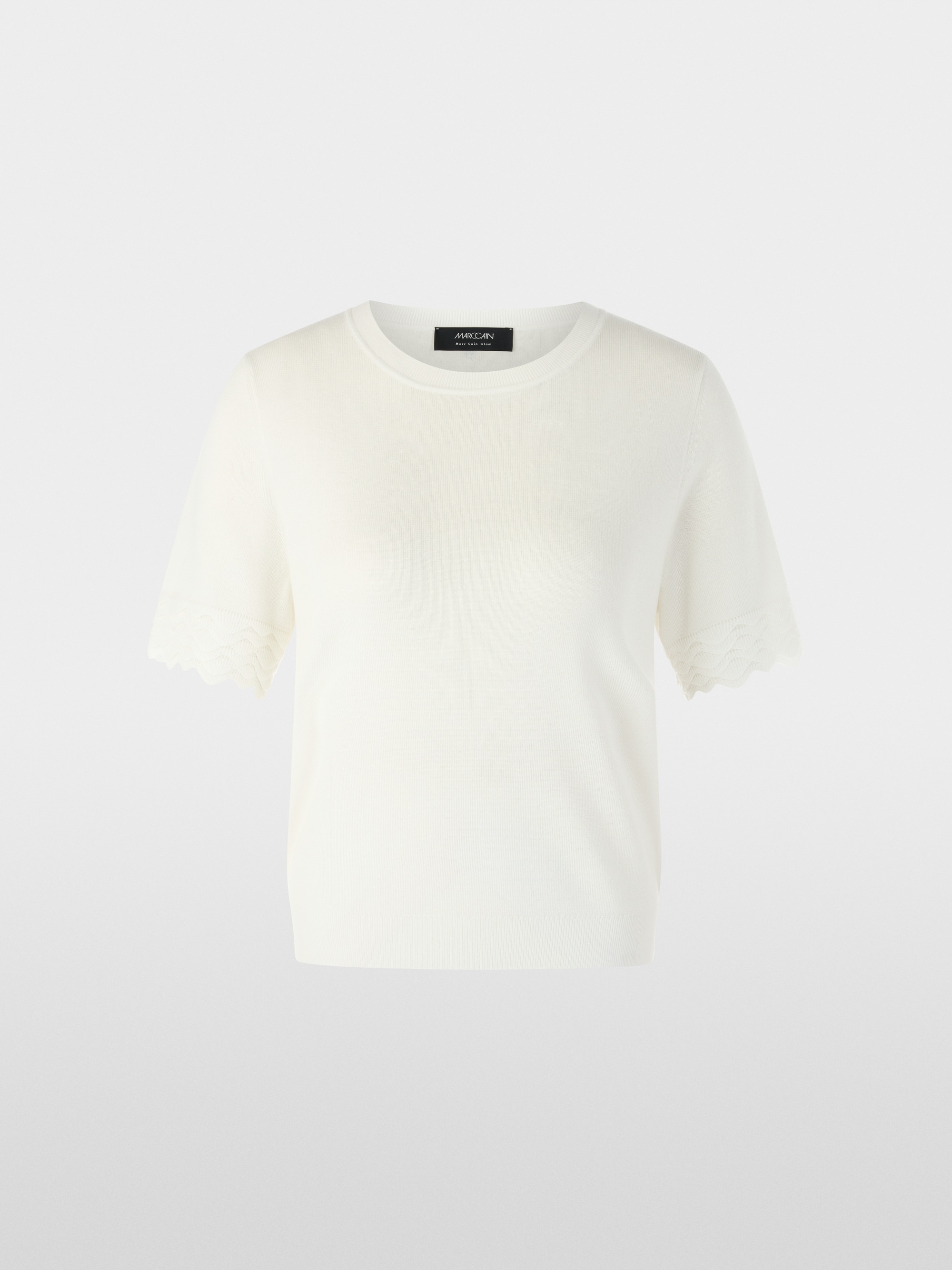 Short-sleeved fine-knit sweater